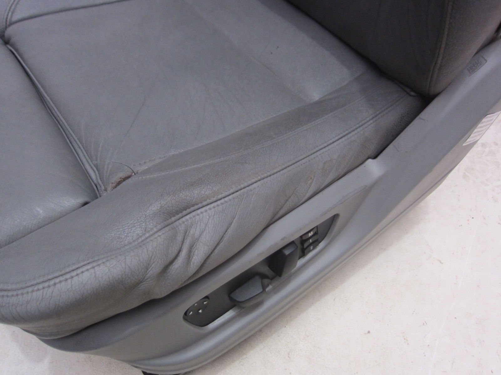 BMW E70 X5 seat left driver´s grey leather original electrical SPORT EUROP