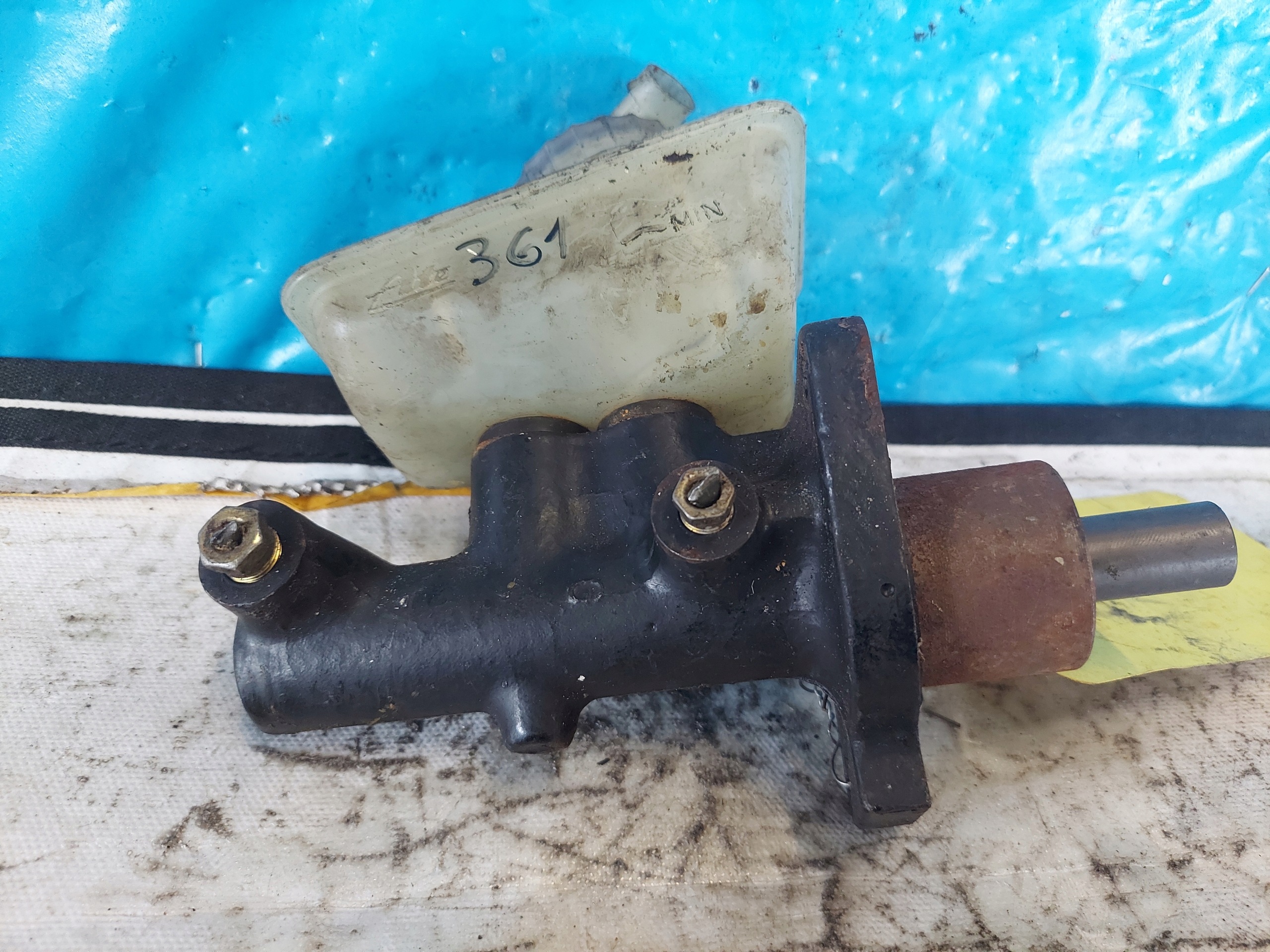 fékrásegítö KADETT E 1.6 B ATE22