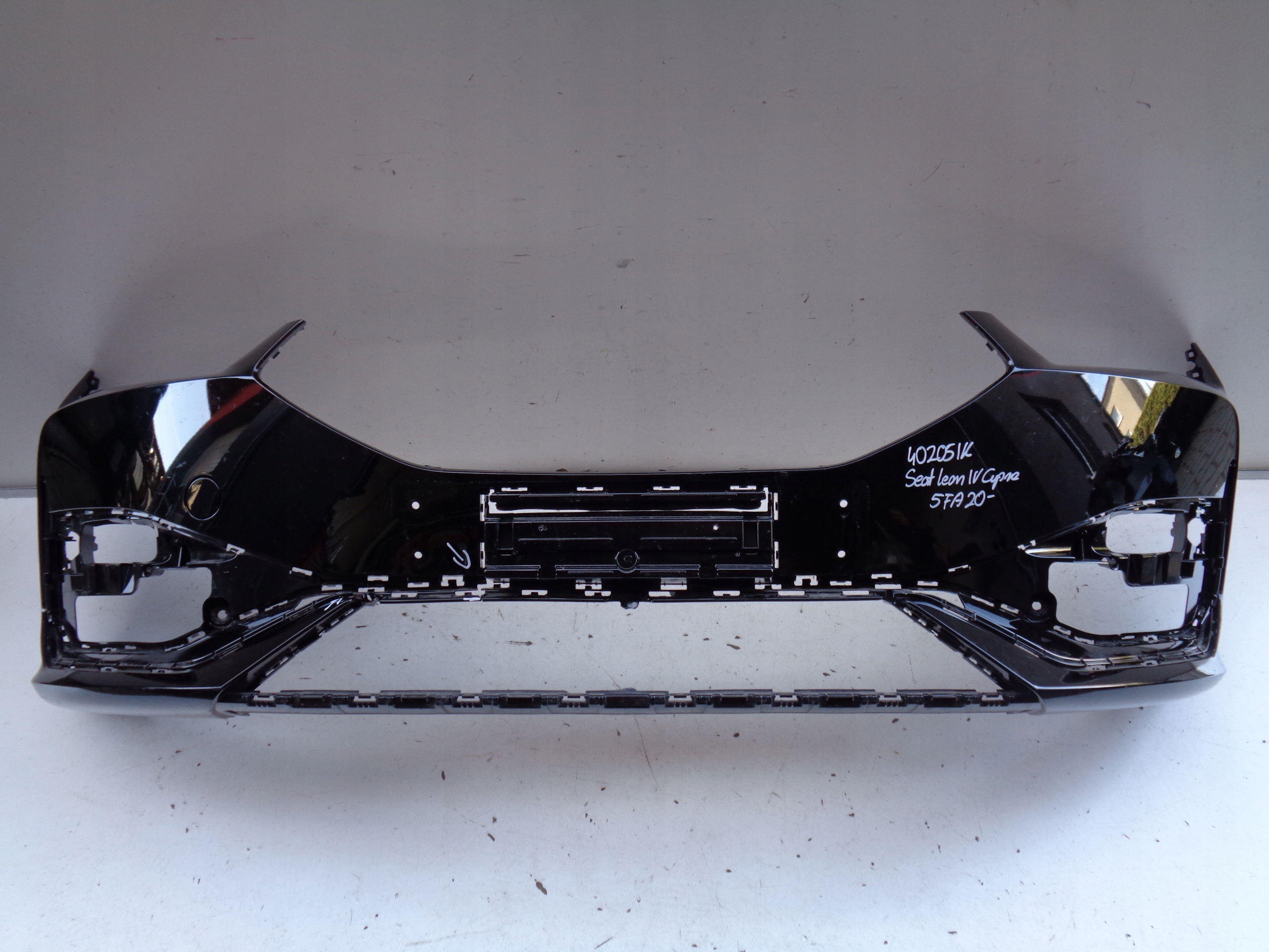 FRONTSTOSSSTANGE SEAT LEON IV CUPRA 5FA 20- NR 40205