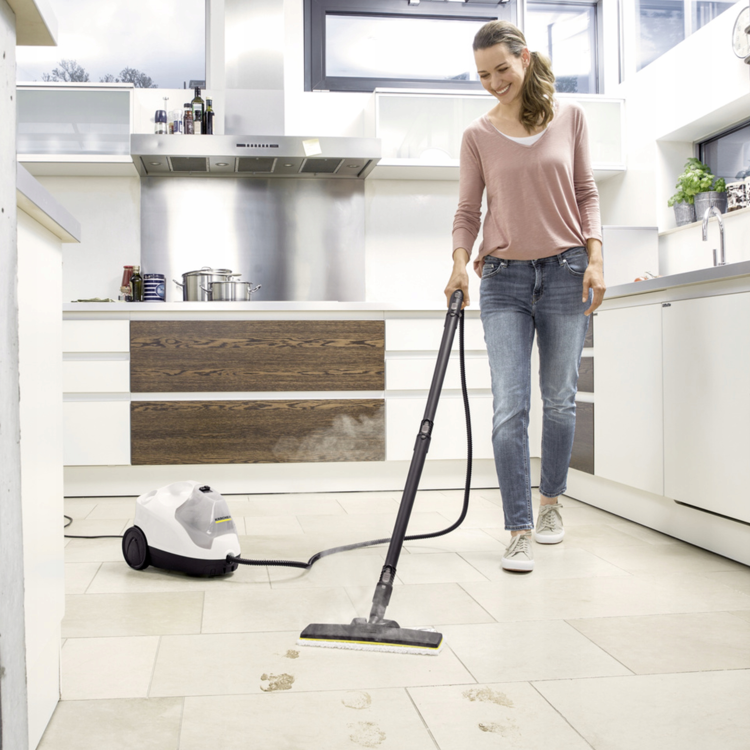 PAROWNICA KARCHER SC 4 EasyFix 2000W 3,5 BAR + 4 SZCZOTECZKI DYSZA DO UBRAŃ Waga 4.1 kg