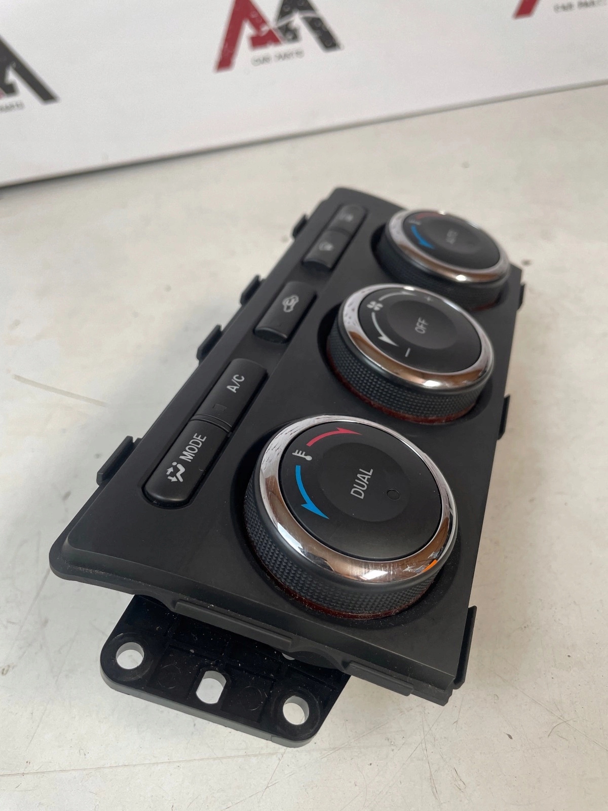 Panel klími klimatizaci Mazda 6 II