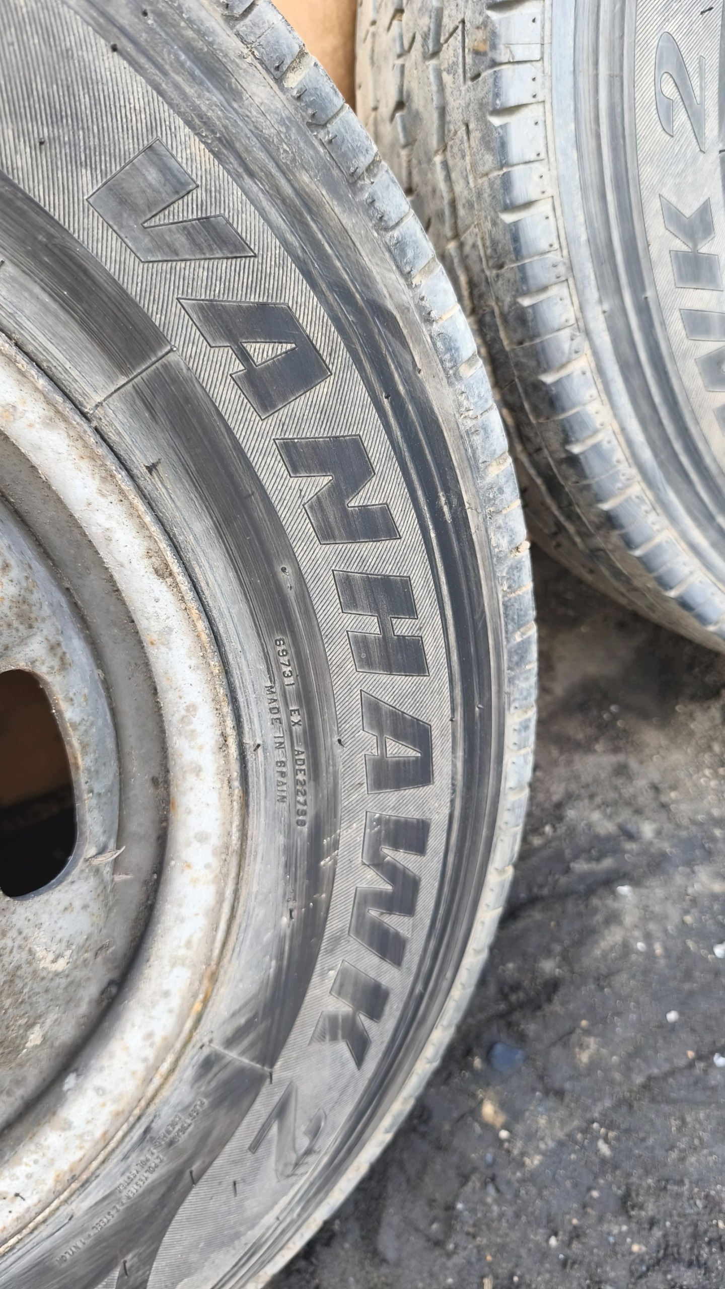 tyres discs 2x NISSAN CABSTAR FIRESTONE VANHAWK 2 195/75 R16