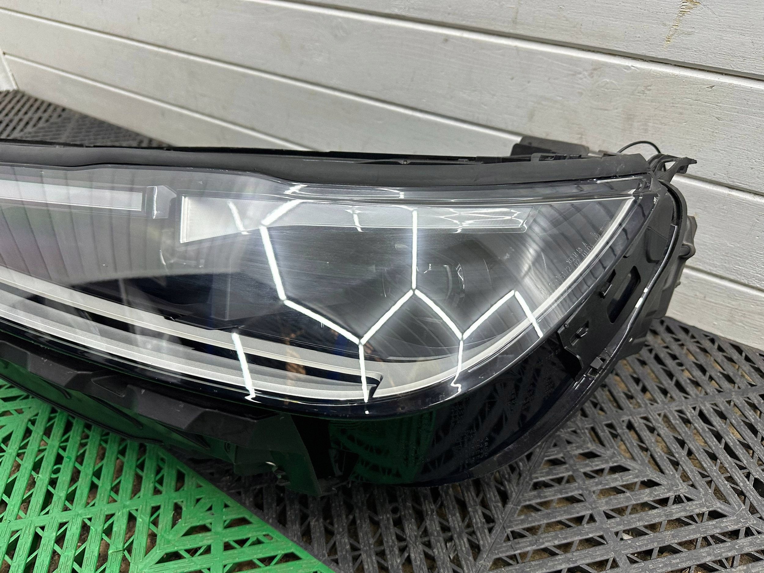 light front side left BMW iX i20 5A3CE91