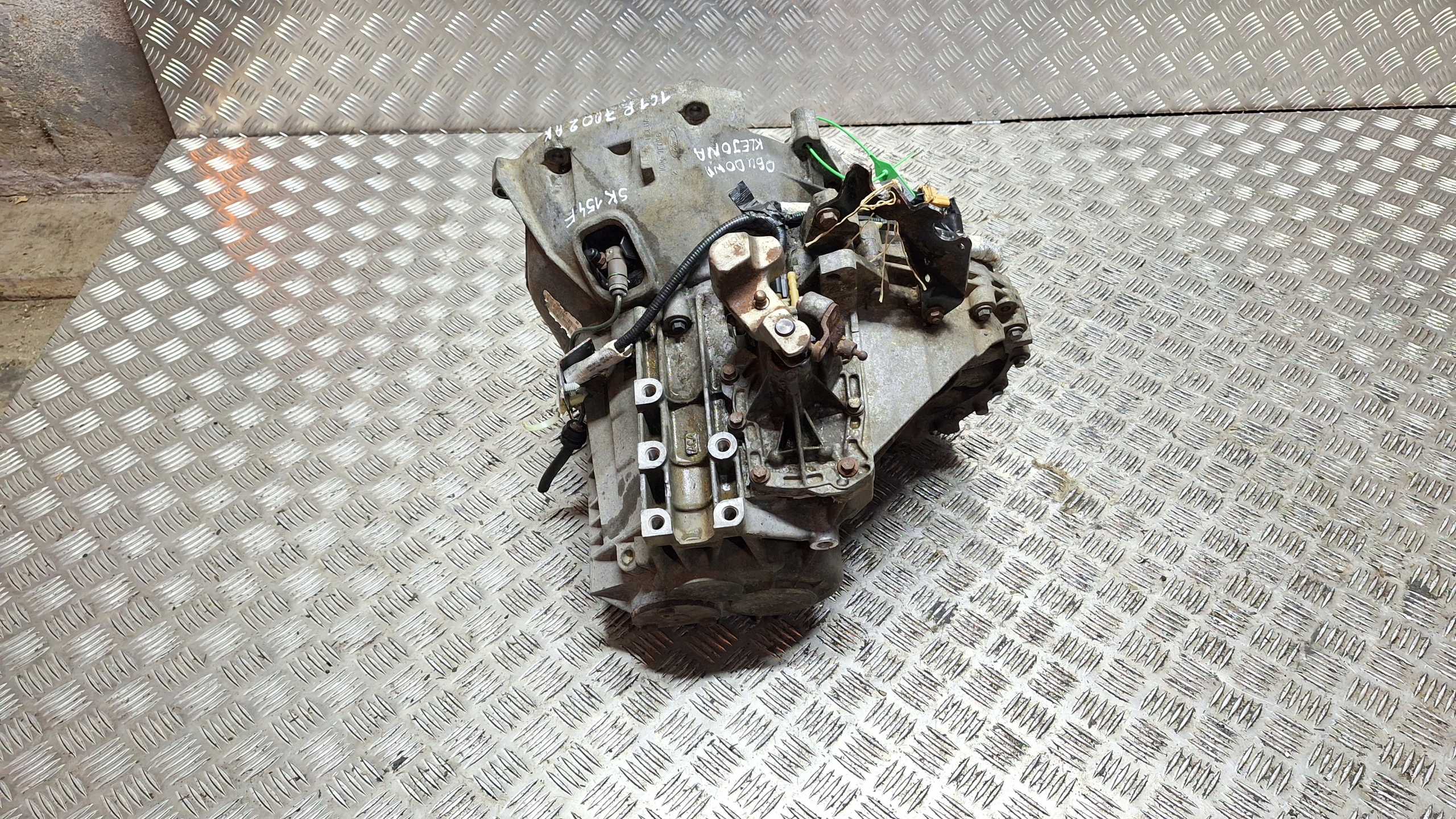 Getriebe 1C1R-7002-AK FORD TRANSIT 2.0 2.2 TDCI DO REGENERACJI