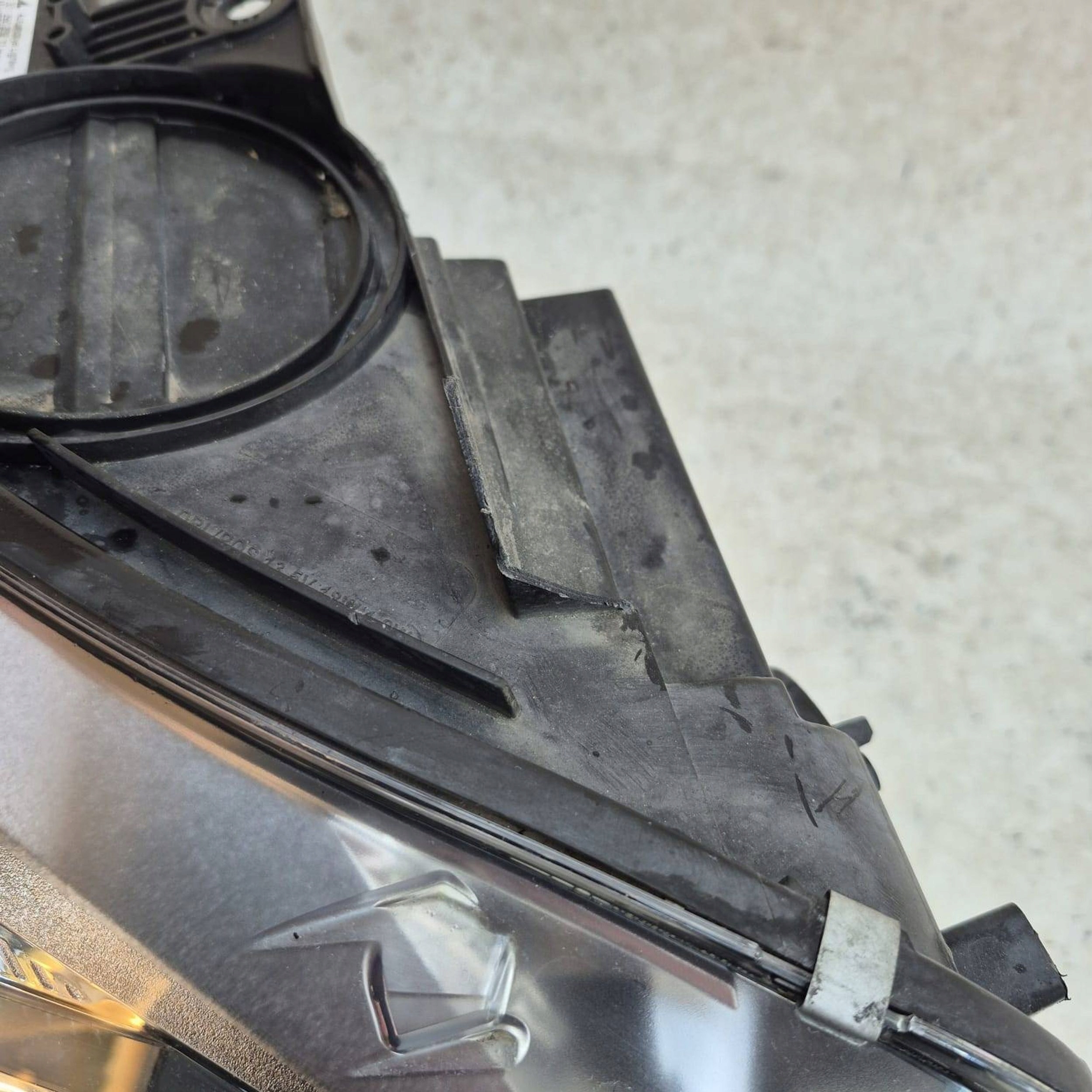 BMW 2 F45 F46 FULL LED light right front front 7214904