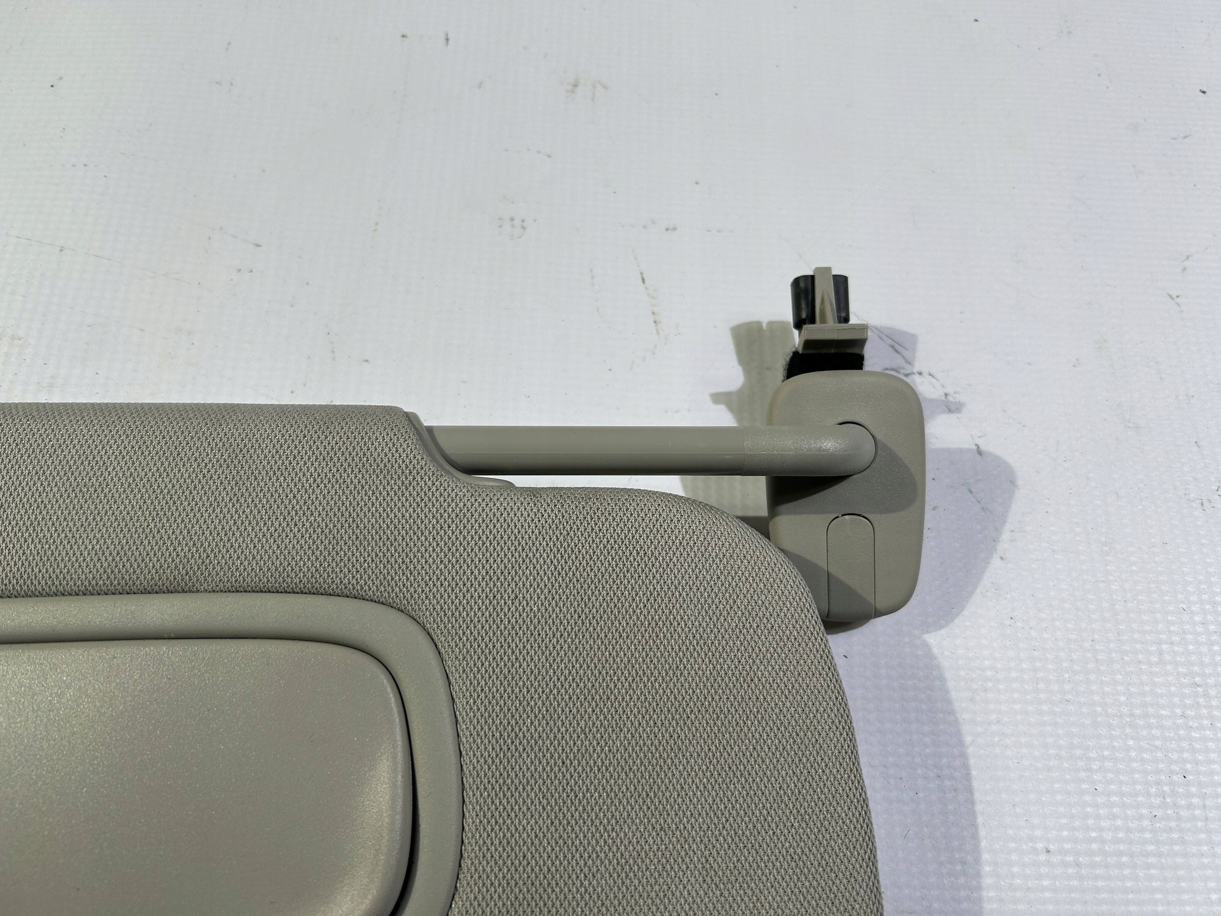 cover przeciwsloneczna right visor right Chrysler Pacifica 2021