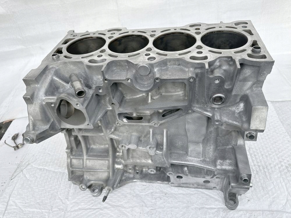 JAGUAR LAND ROVER EcoBoost 2.0 204PT LU3H RFAG9E-6015-AB BLOK SILNIKA