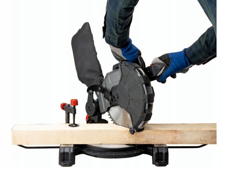 Piła ukosowa, ukośnica pilarka 210 mm Parkside Performance Prędkość obrotowa 3600 rpm