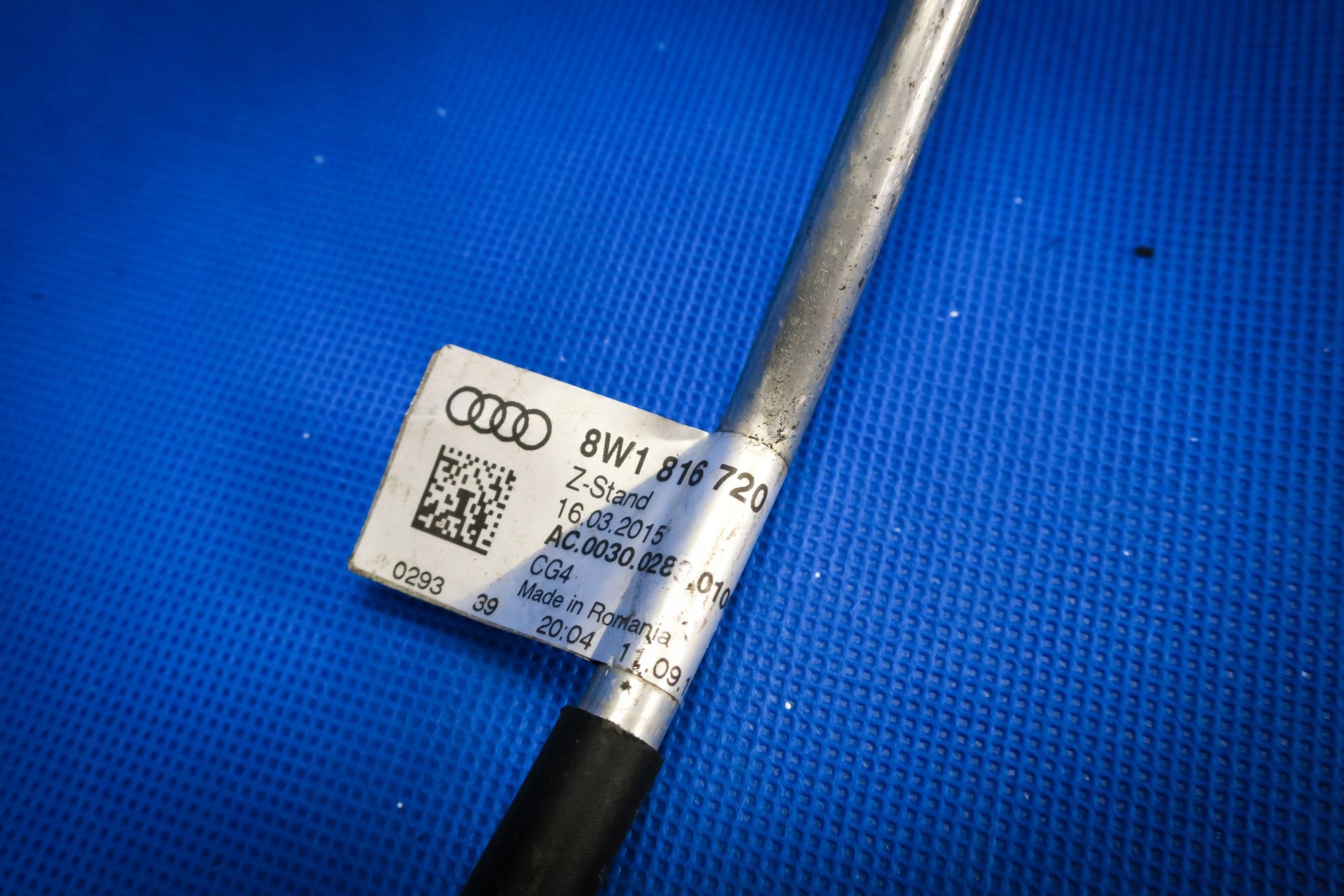 tömlő cső klíma Audi S4 S5 8W 8W1816720