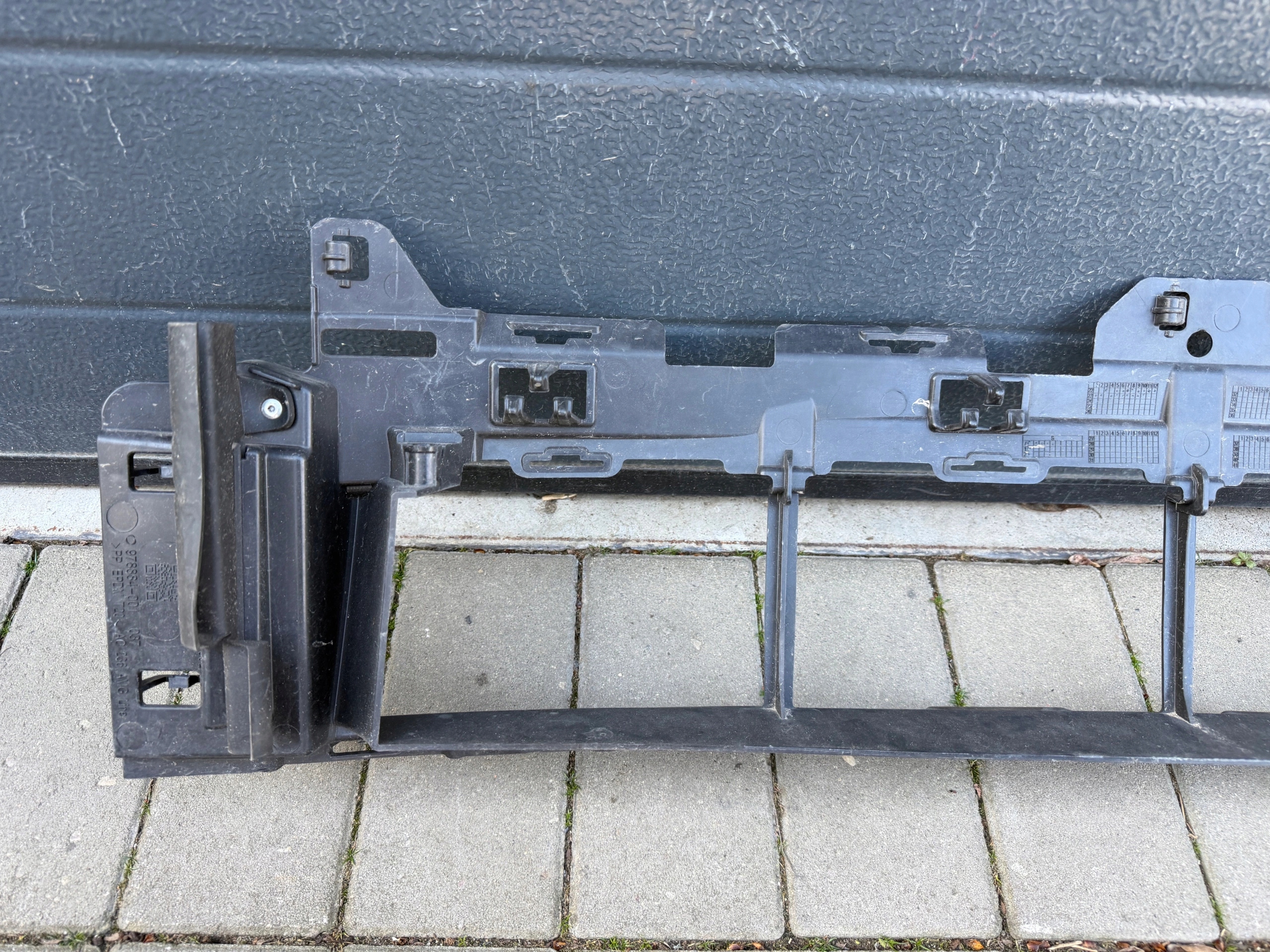 MERCEDES CLE W236 AMG grid central of a bumper front front A2368851602