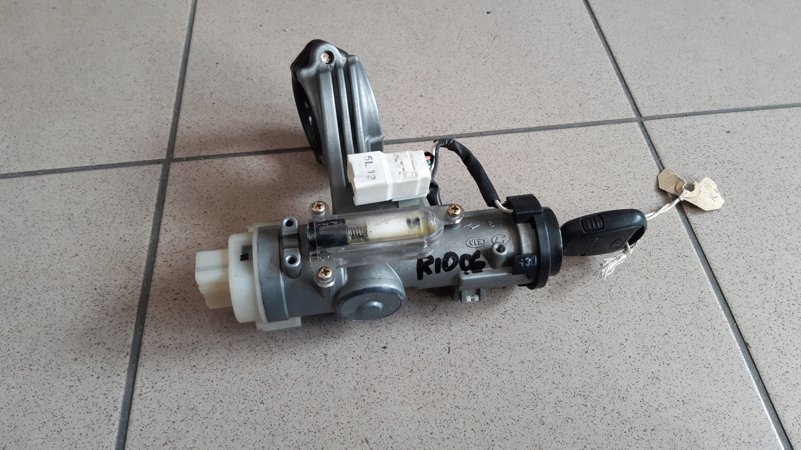 KIA RIO II 2005-09R КЛЮЧ ЗАЖИГАНИЯ КУБ