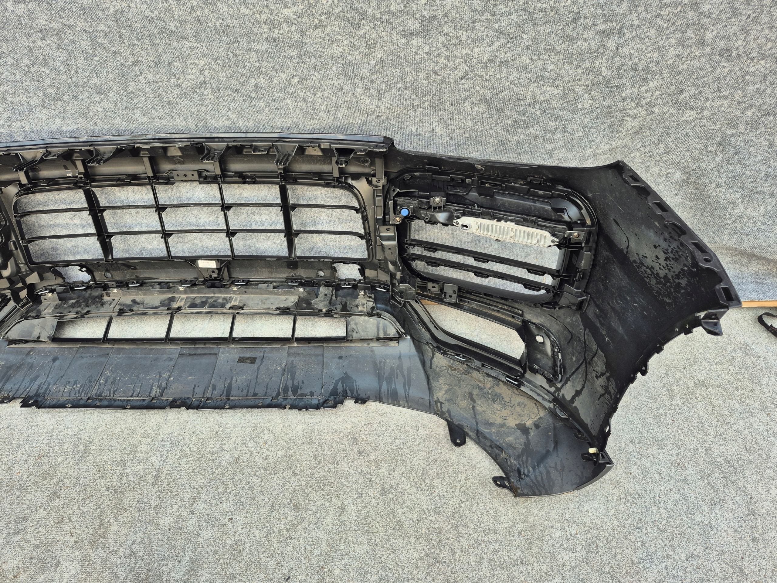 PORSCHE CAYENNE 9Y0 GTS SPORT DESIGN ZDERZAK PRZÓD Powierzchnia malowana