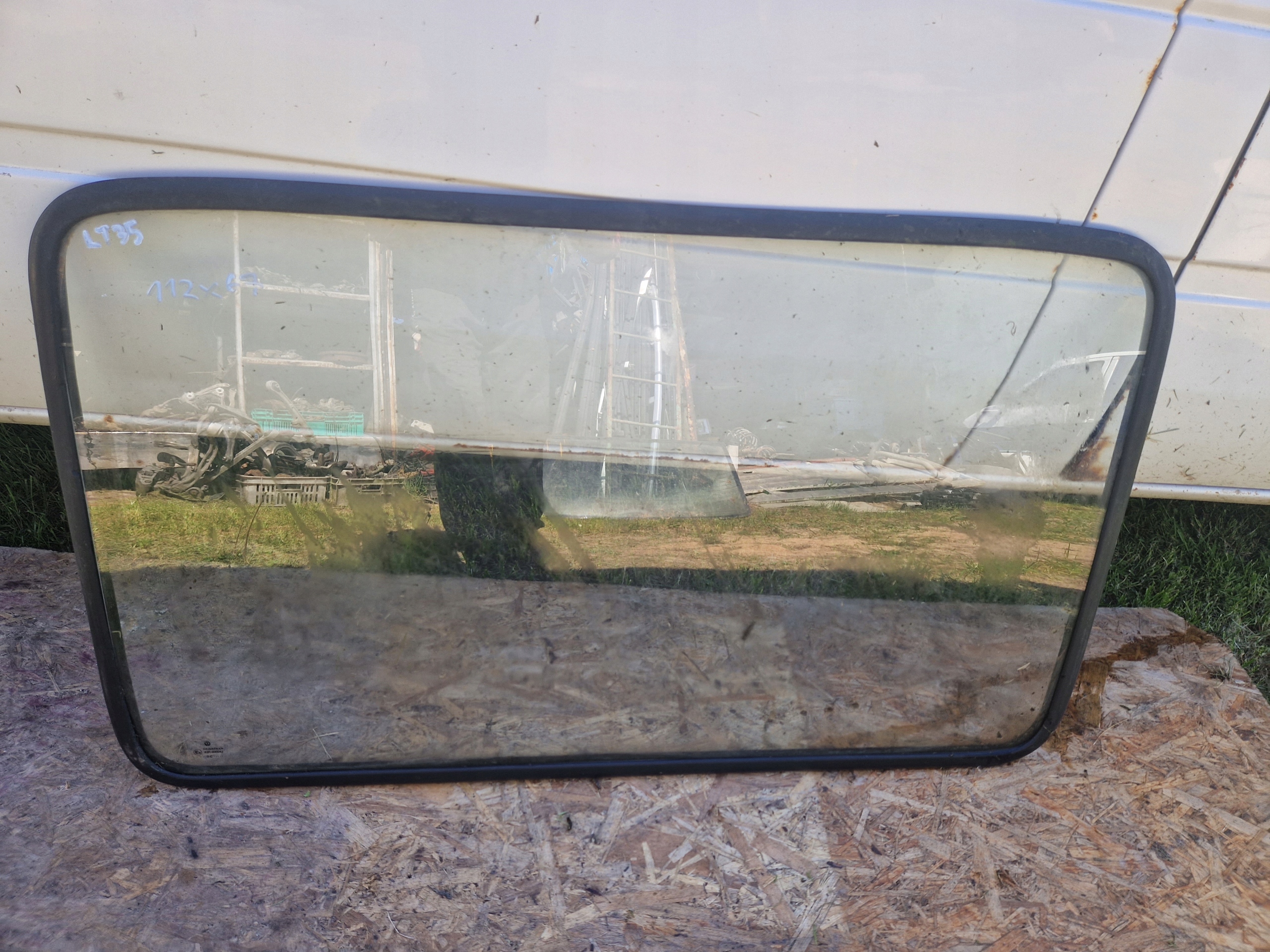 СКЛО VW LT 3512cm X7cm