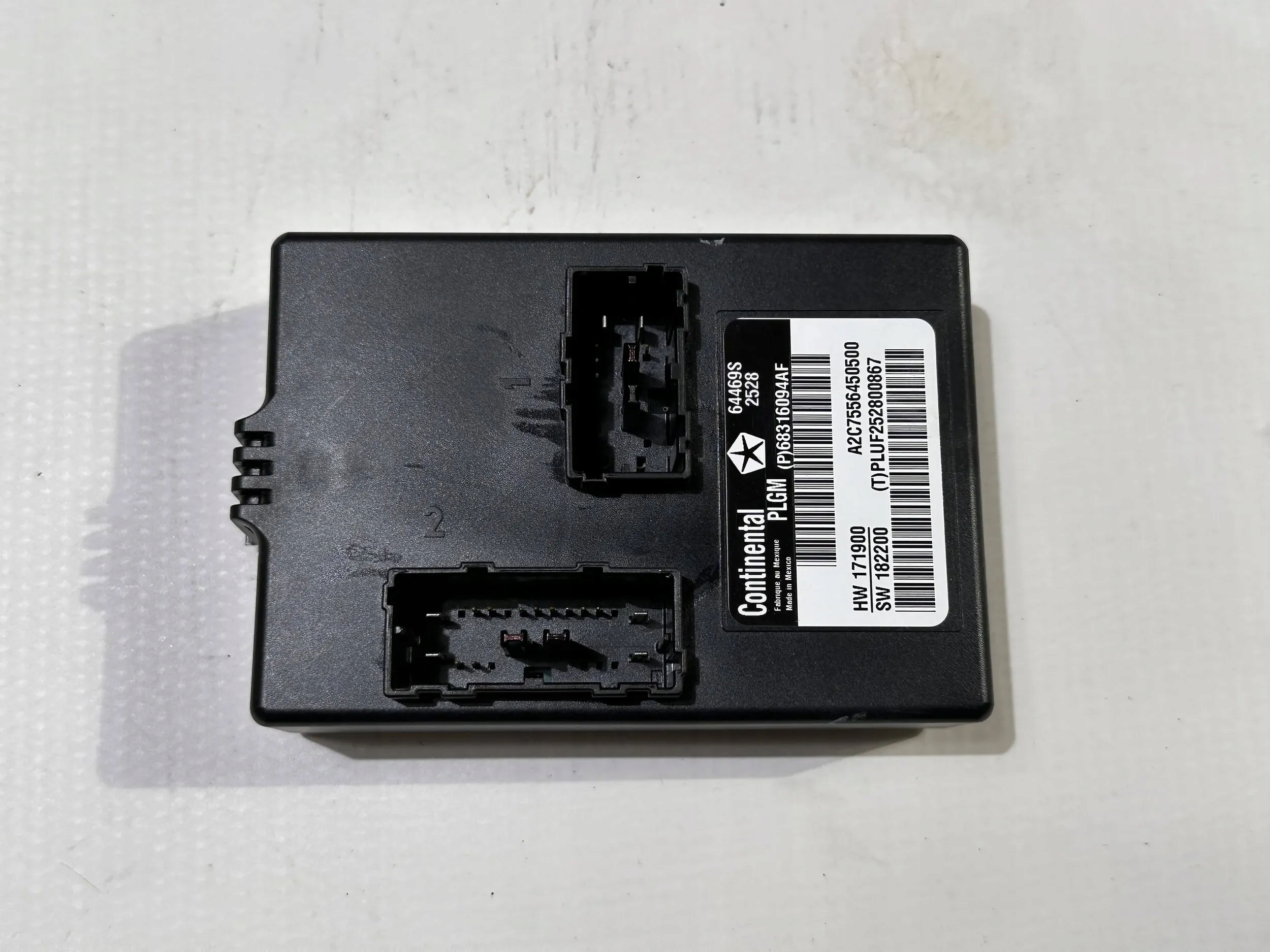control unit module bonnet boot Chrysler Pacifica 2016 - 2024