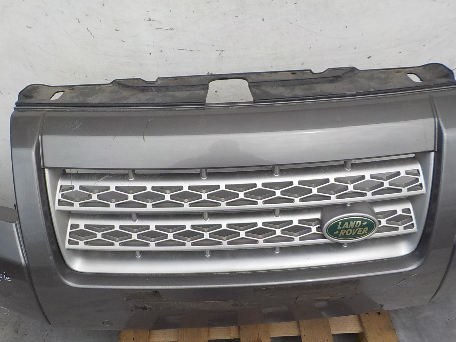 730 LAND ROVER FREELANDER II PDC XSENON bumper front front