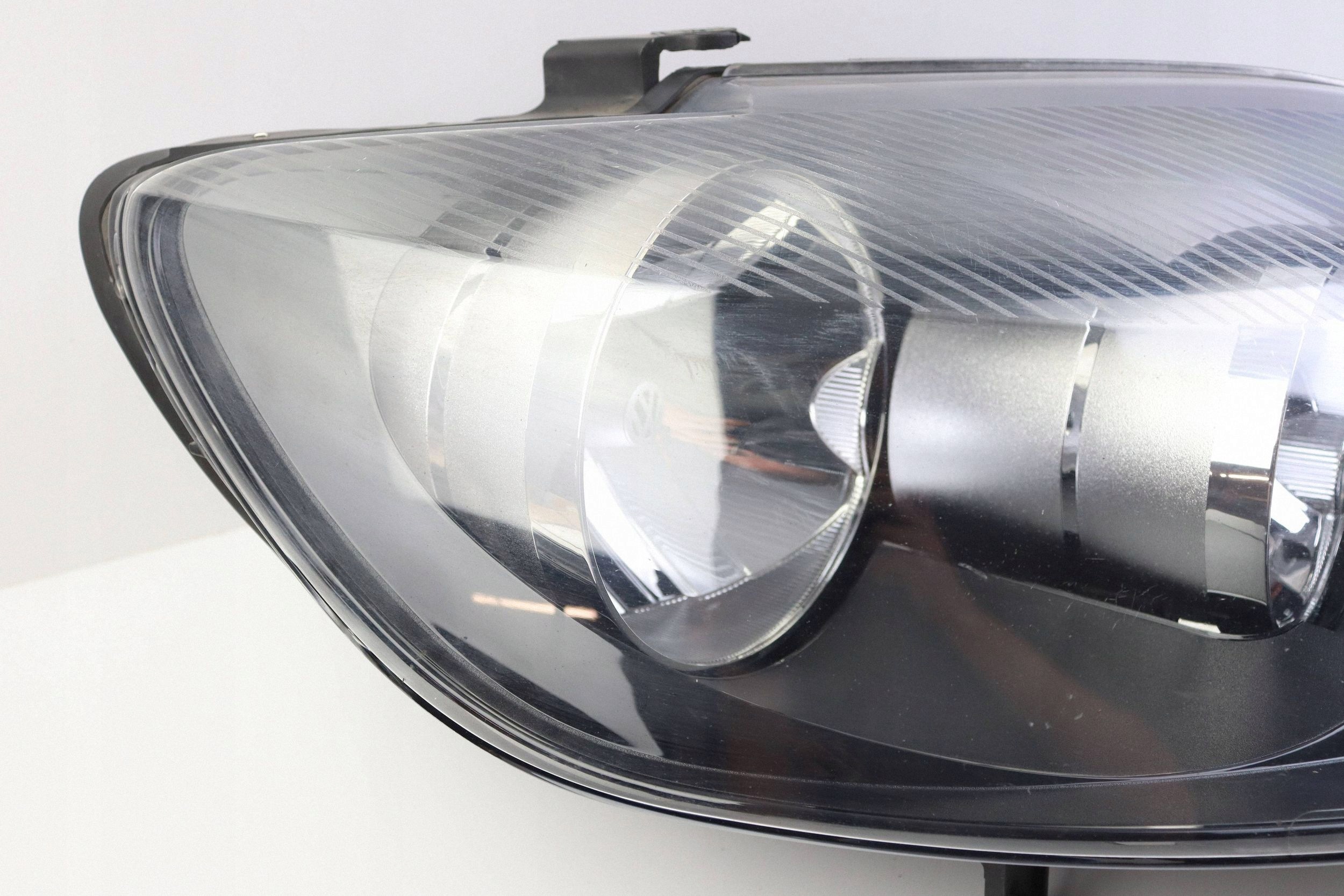 VW GOLF V plus light front right front 5M1941006G 1EE00994802 EUROPA