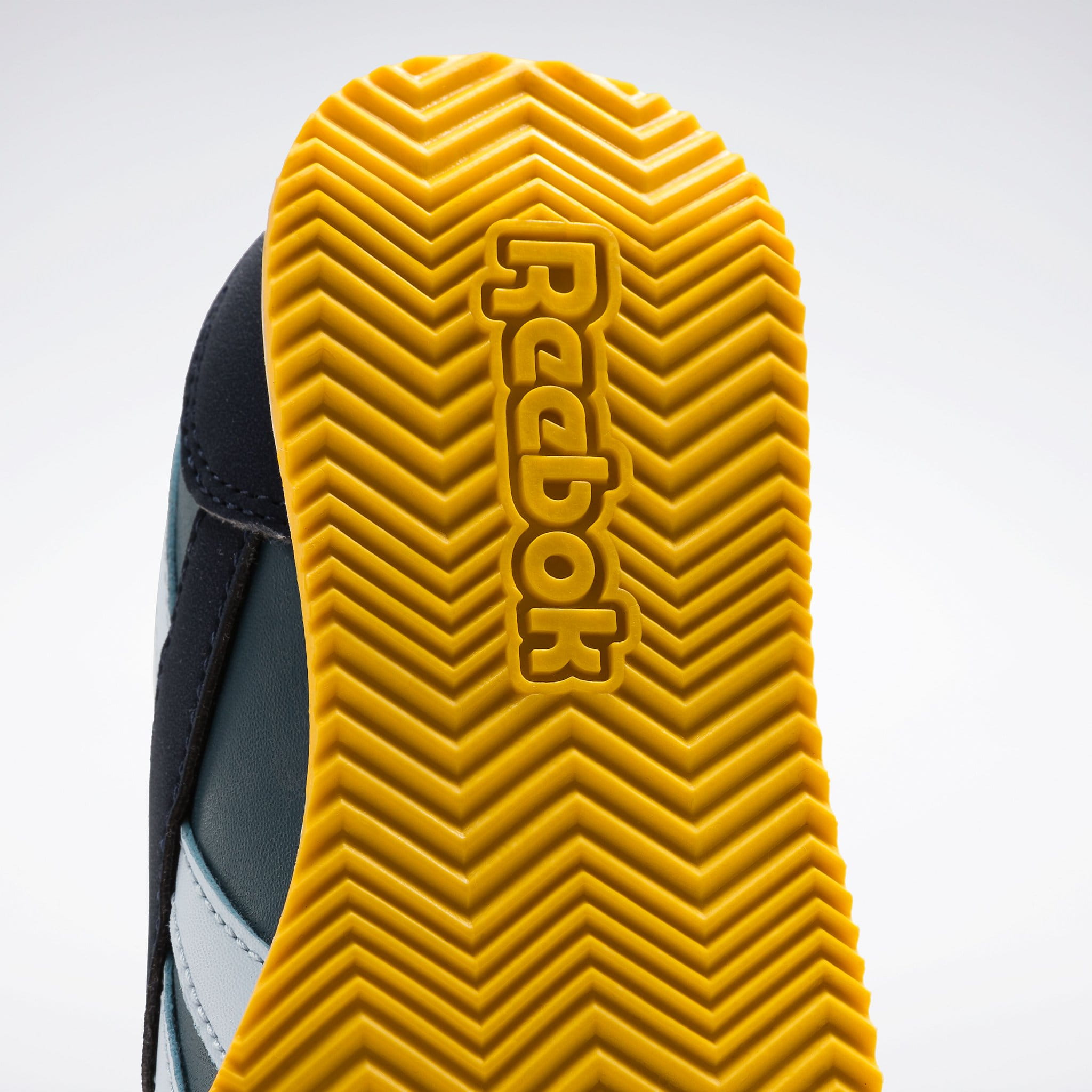 BUTY SPORTOWE DZIECIĘCE DLA CHŁOPCA DZIEWCZYNKI REEBOK ROYAL CLASSIC 34 Rozmiar (new) 34