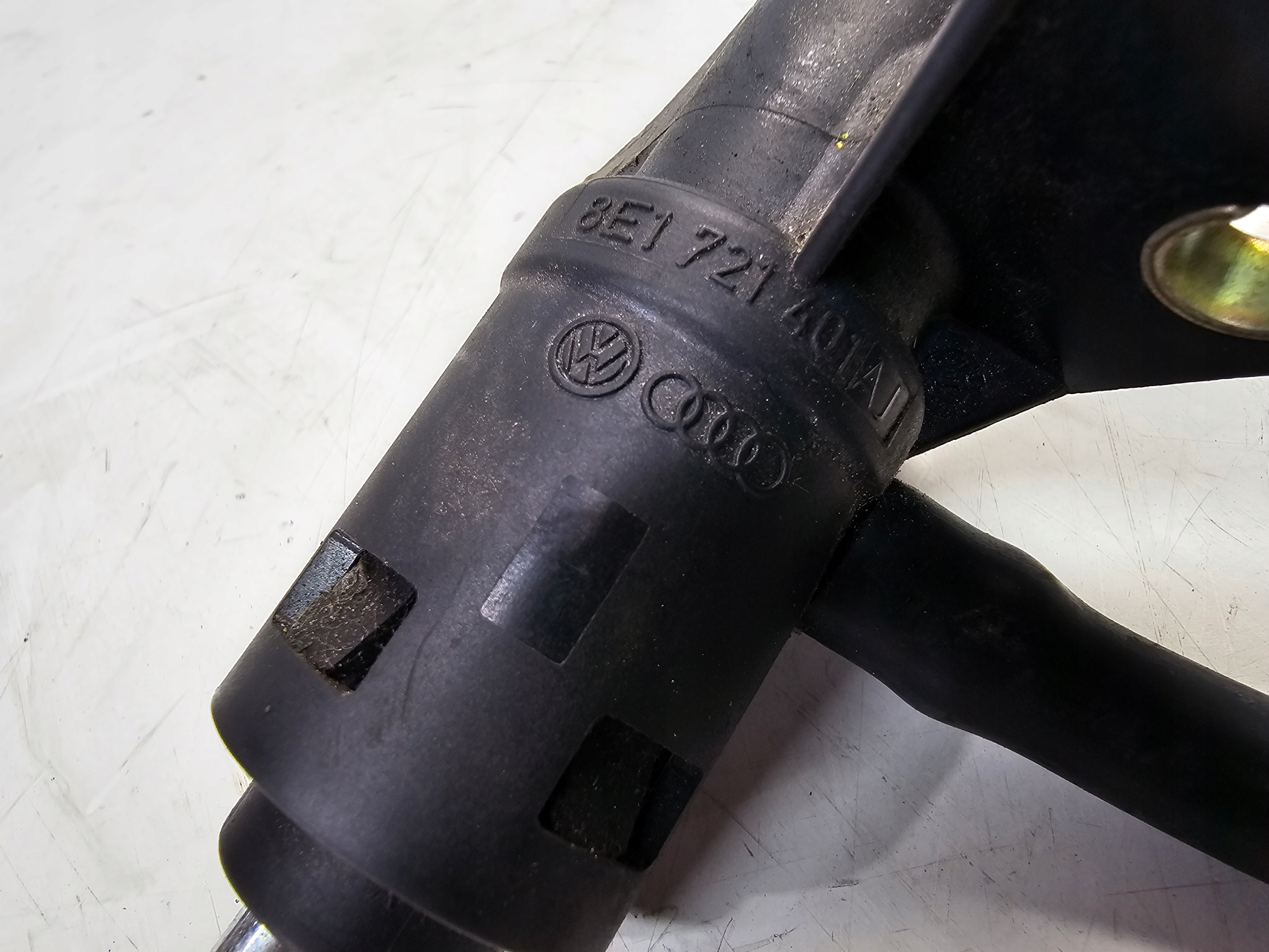 pumpa spojky AUDI A4 B6 B7 8E1721401AJ