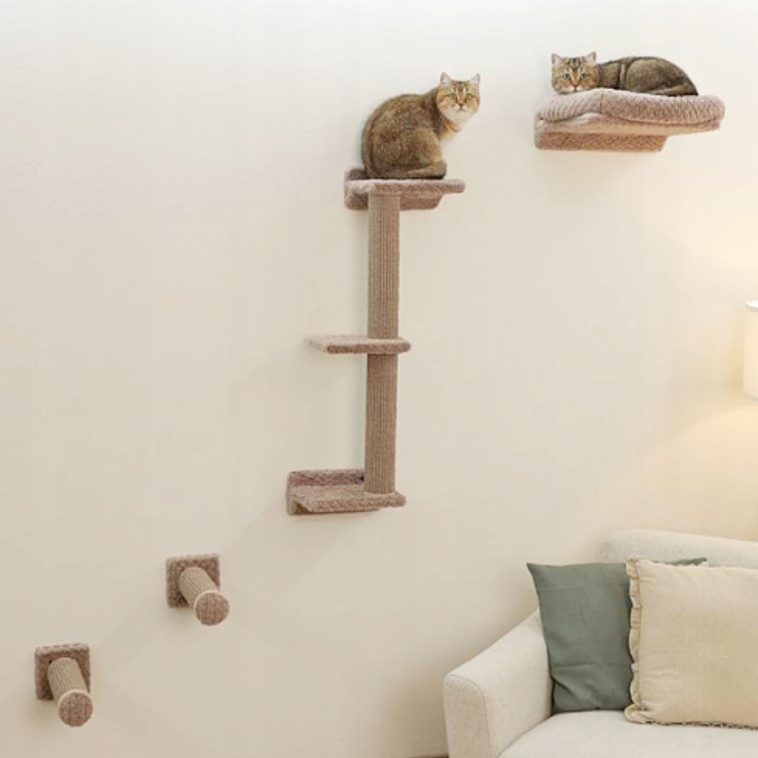 Levně Kerbl Monte Alpi Sada kočičí pelíšek polička škrabadlo schůdky na zeď 8 dílů