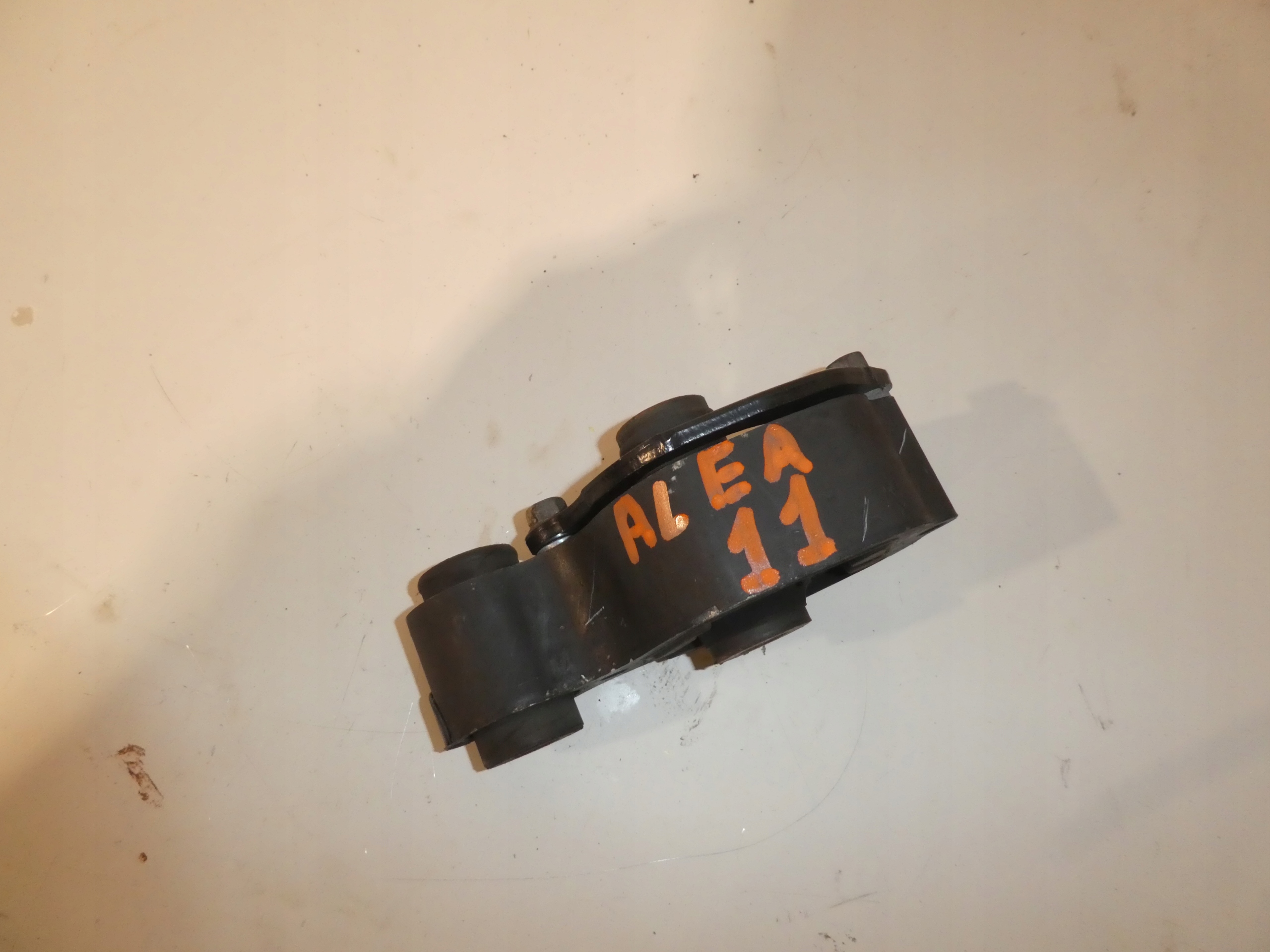 MAZDA CX-5 engine mount rear part KF60