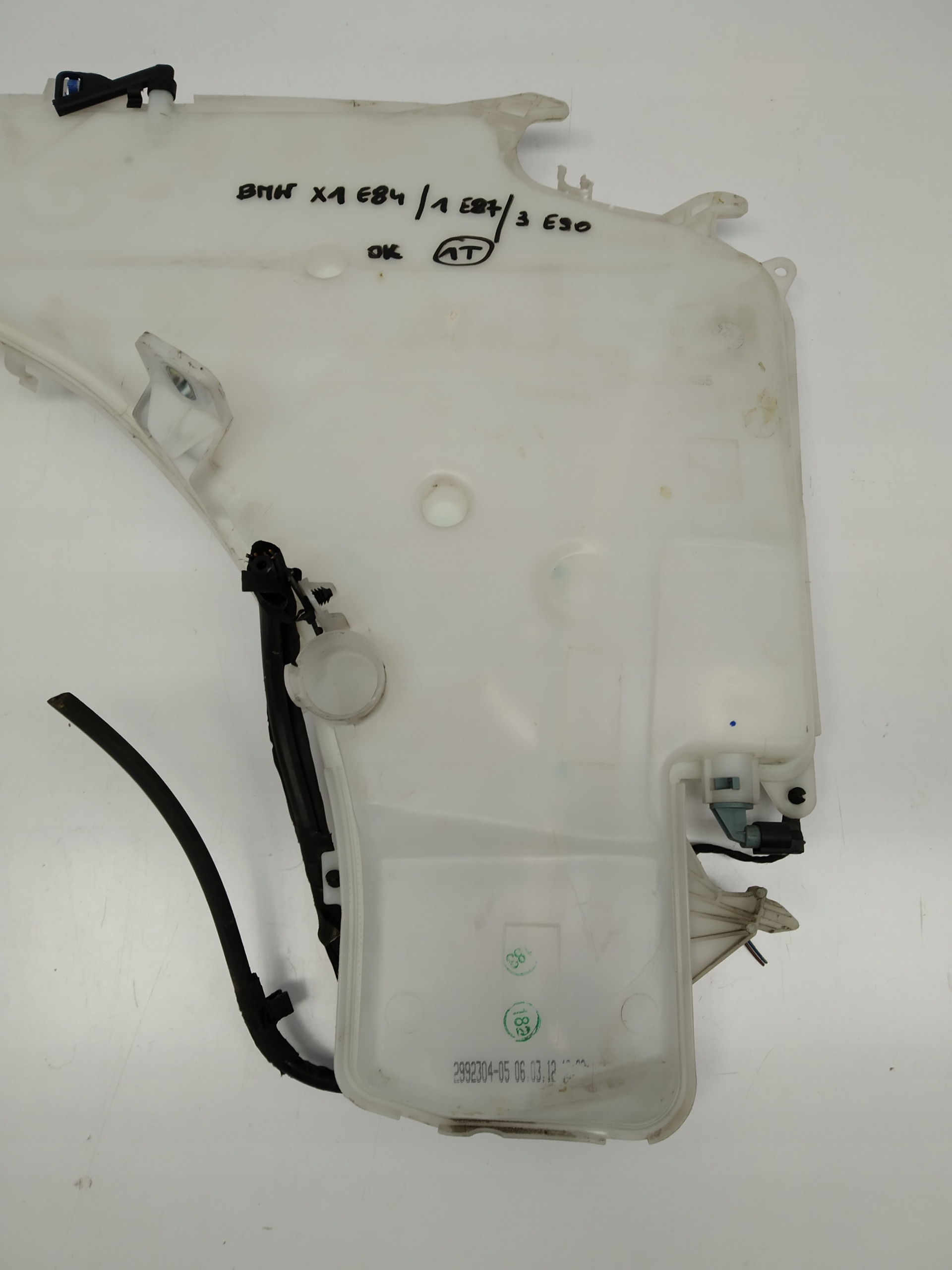 09+ X1 Bmw E84 washer fluid tank pump 2992304