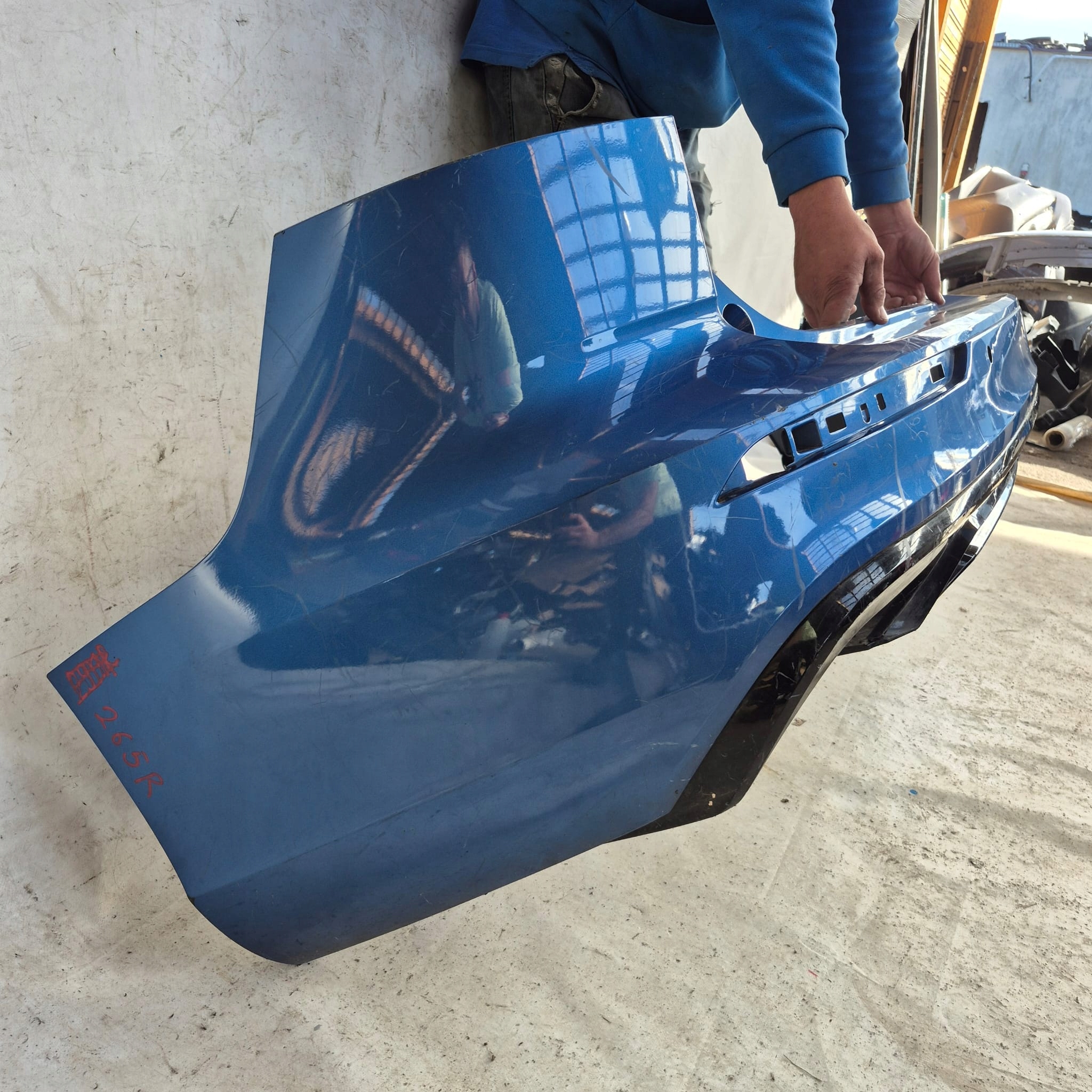 VOLVO V60 II 2 R-design 18-> bumper rear part rear PDC
