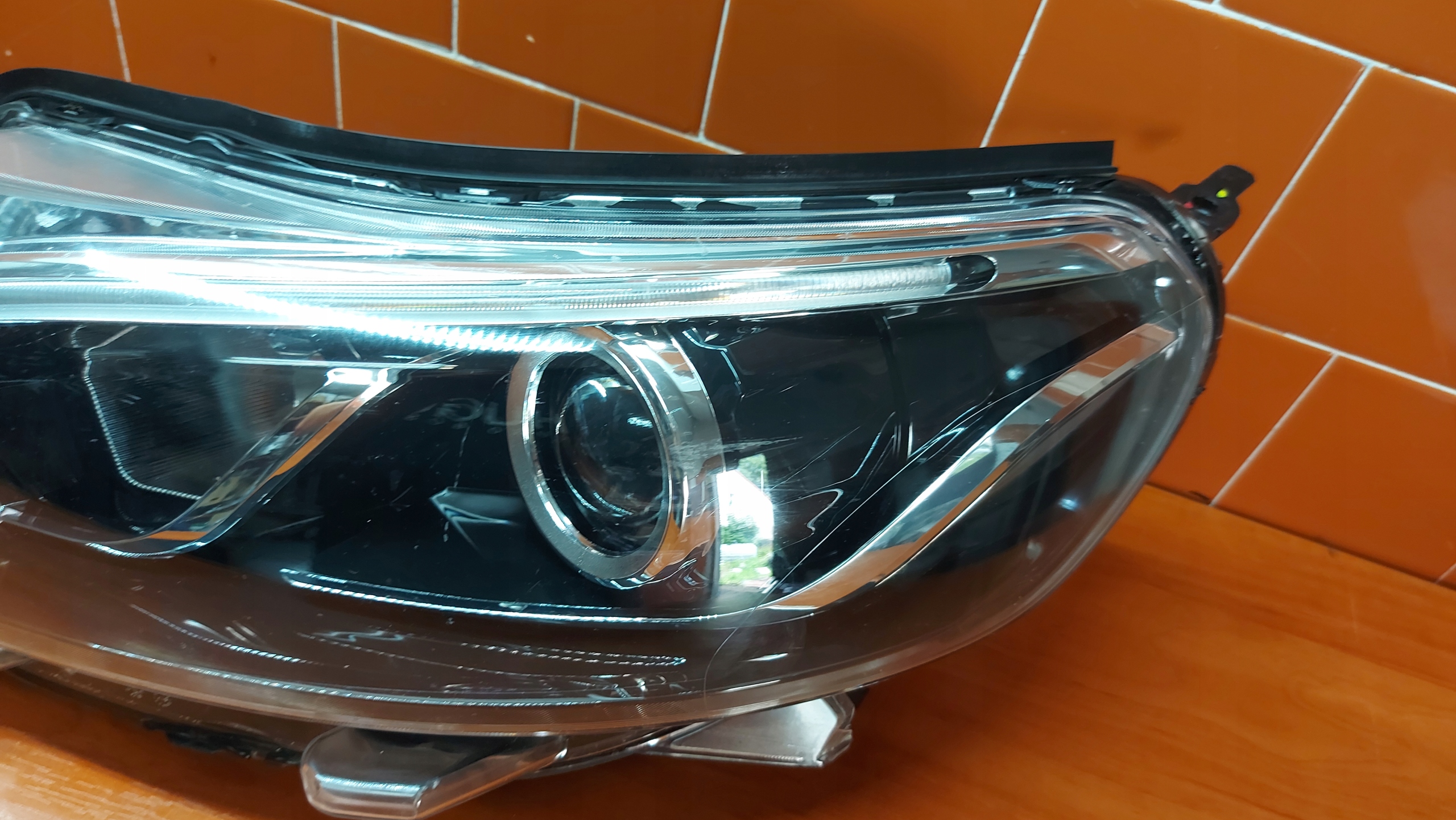REFLEKTOR light left left front front TOYOTA PROACE 16- XENON