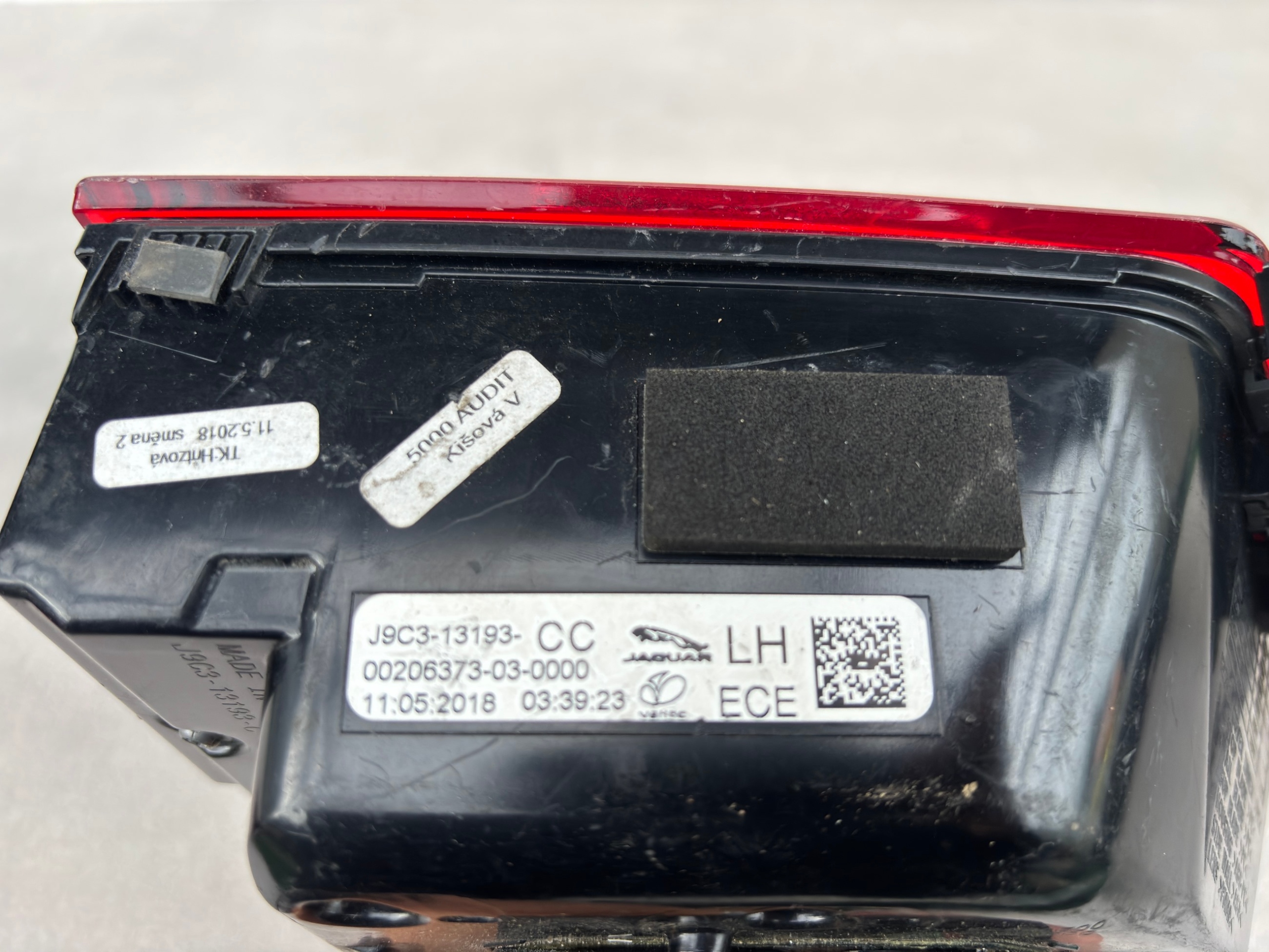 JAGUAR E-PACE left light to the bonnet rear part rear LED J9C3-13193-CC K145/814CZ