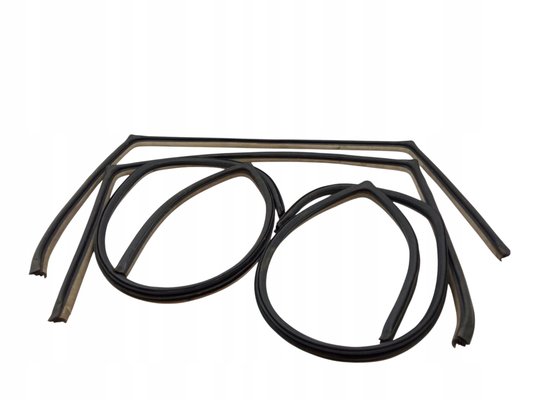 gasket windows left right front rear part KPL 5D Mitsubishi Pajero III (1999-06)