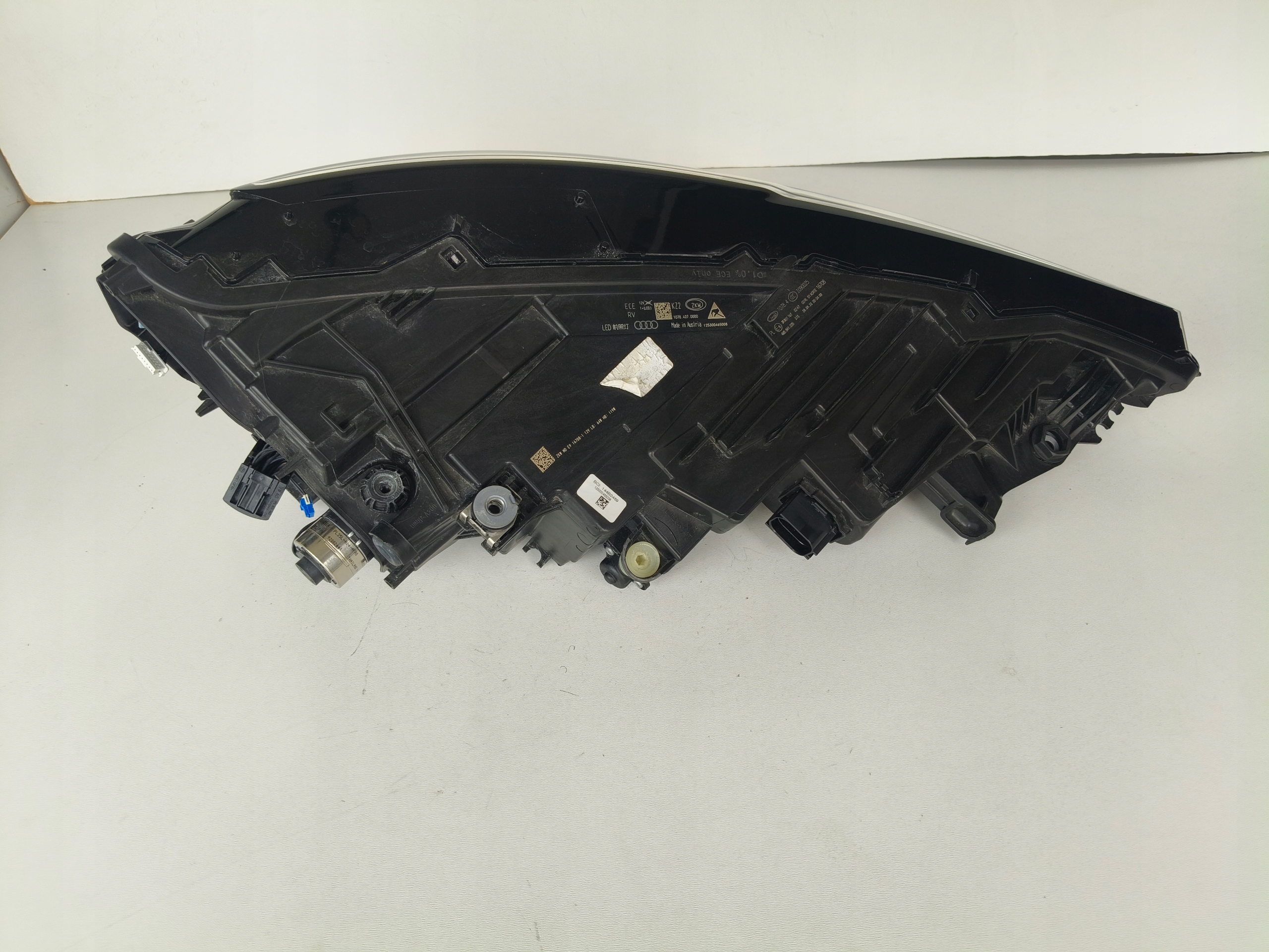 light left REFLEKTOR AUDI Q8 4M8 FULL LED MATRIX
