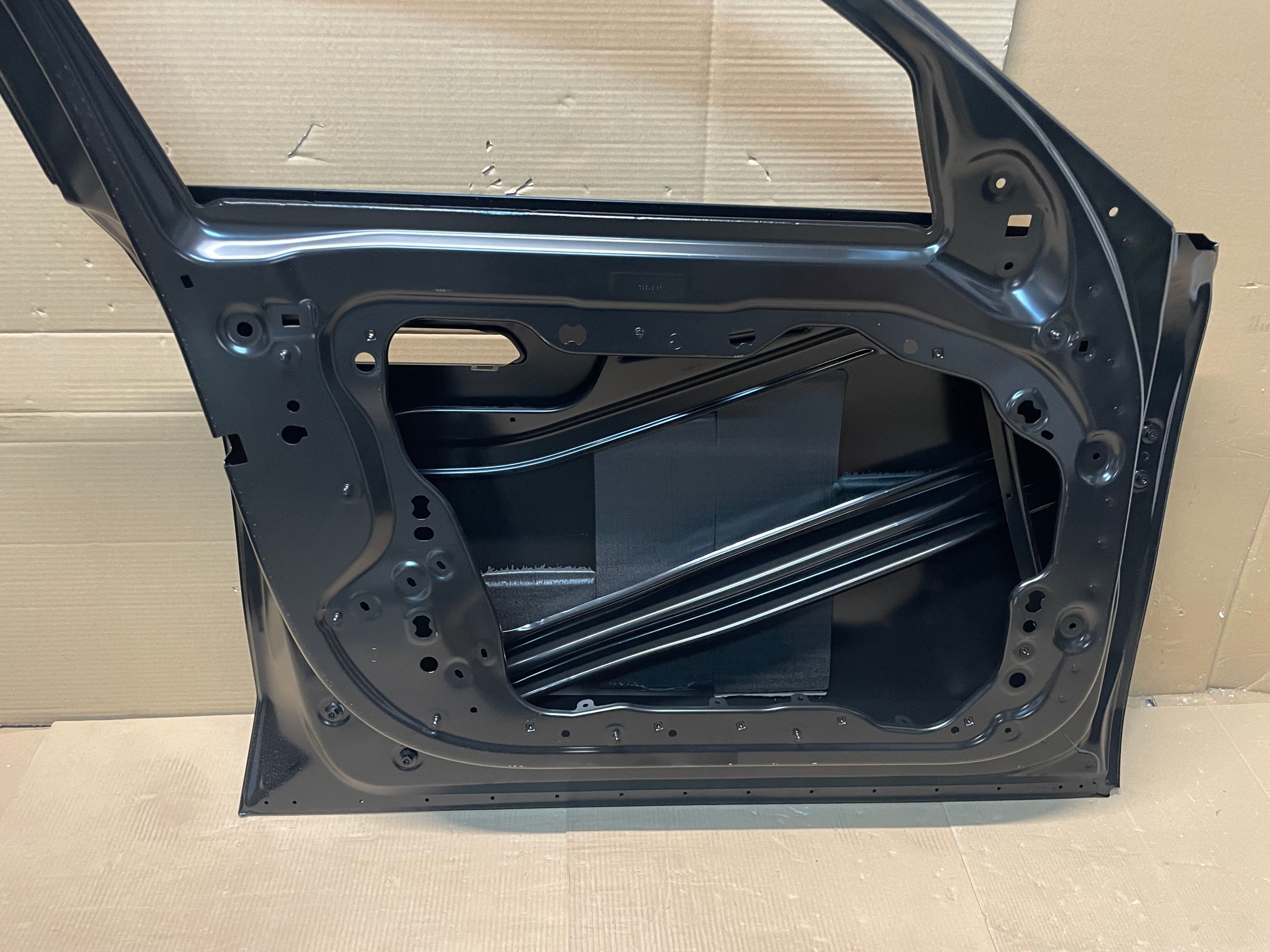 door front left BMW 7 G70 original new