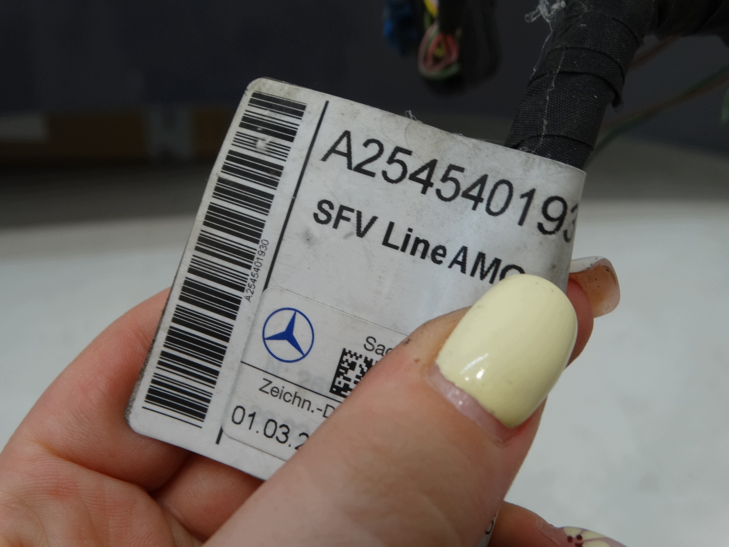 bundle of a bumper front CZUJNIKOW PDC MERCEDES GLC 254 A2545401930