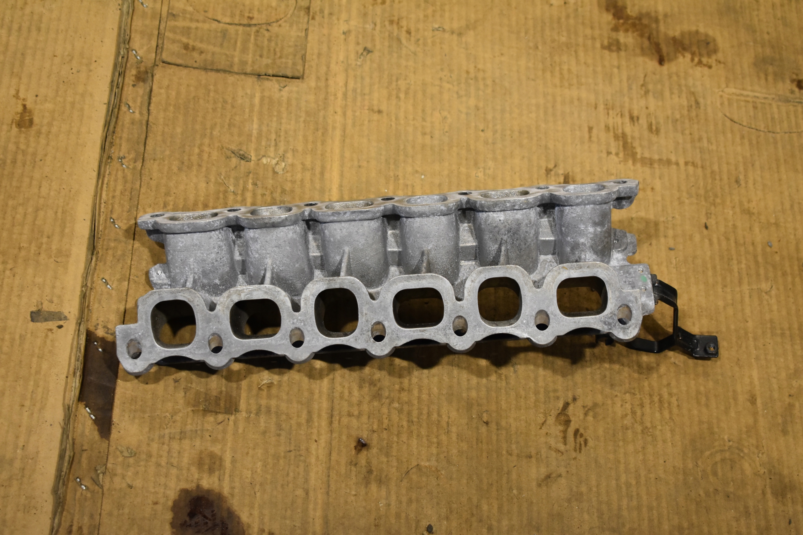 IDEALNY intake manifold BENTLEY V12 1