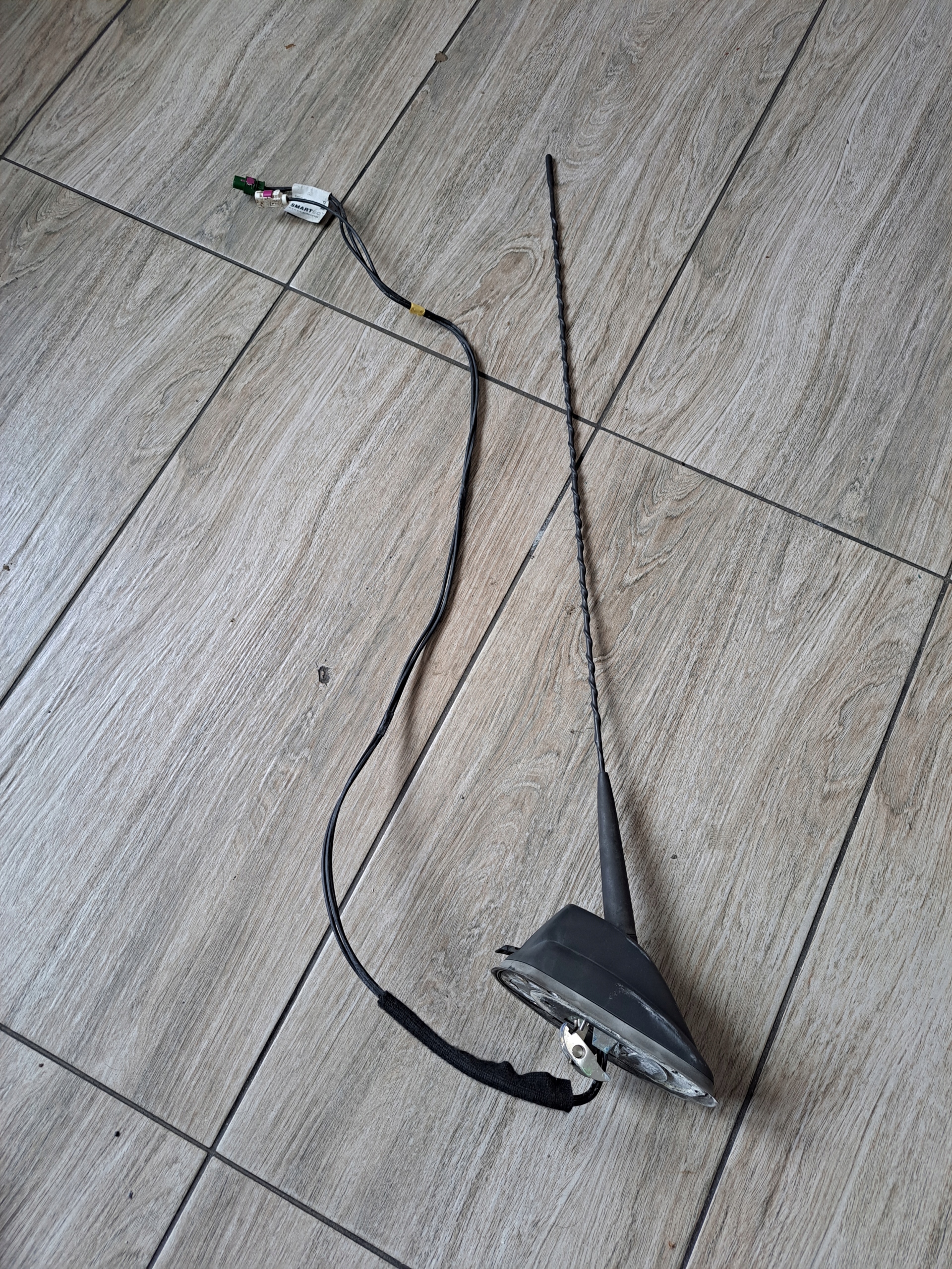 ANTENA DACHOWA GPS GSM AM FM RENAULT GAMA T RANGE C K