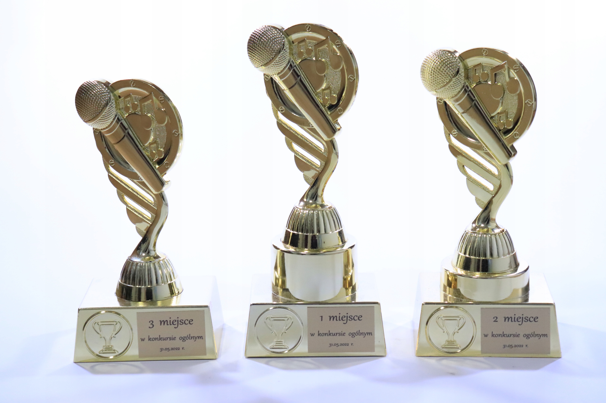 

Statuetka figurka muzyka mikrofon kpl 3szt+nadruk