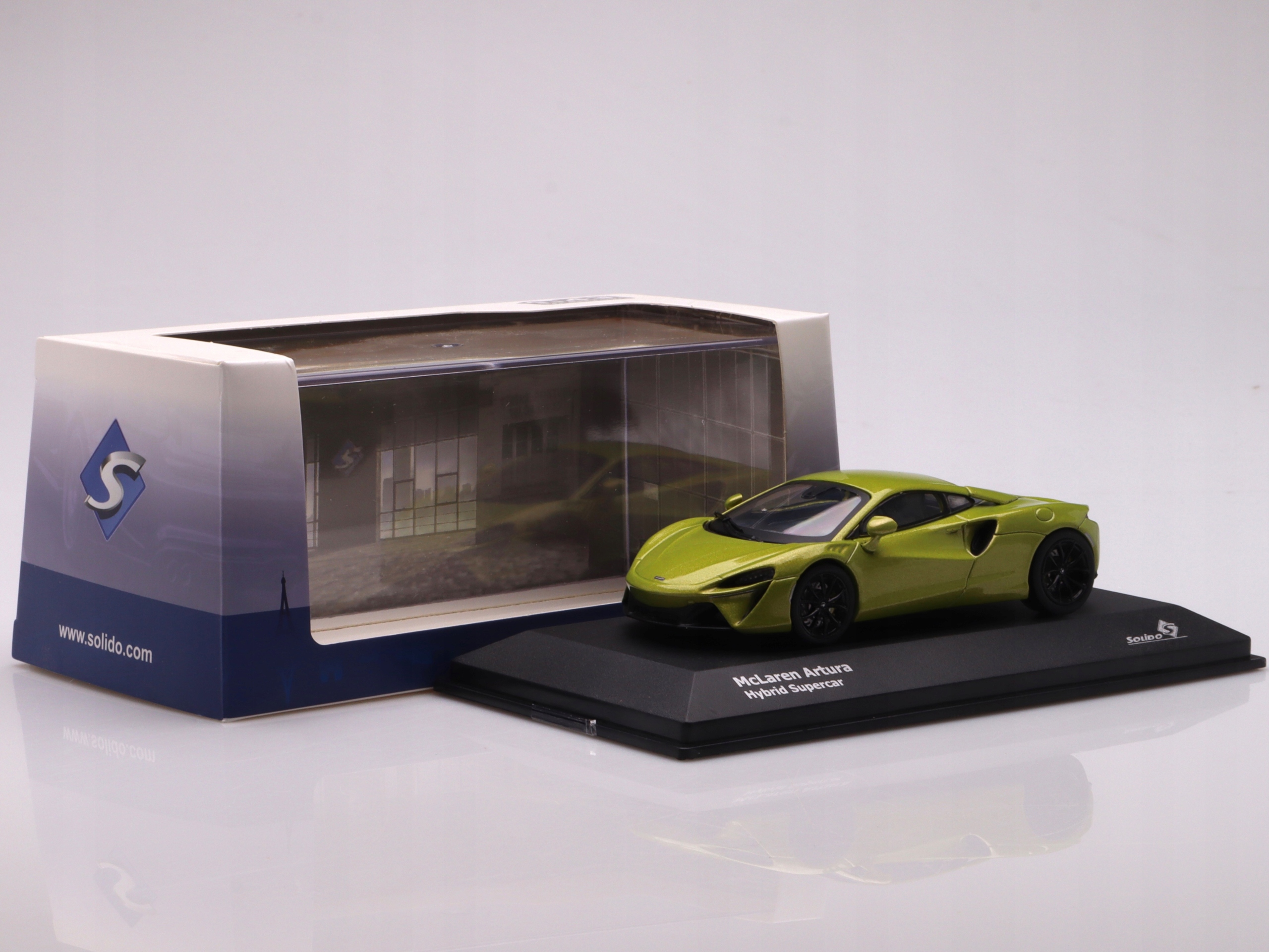 McLaren Artura 2021, green Solido 1:43
