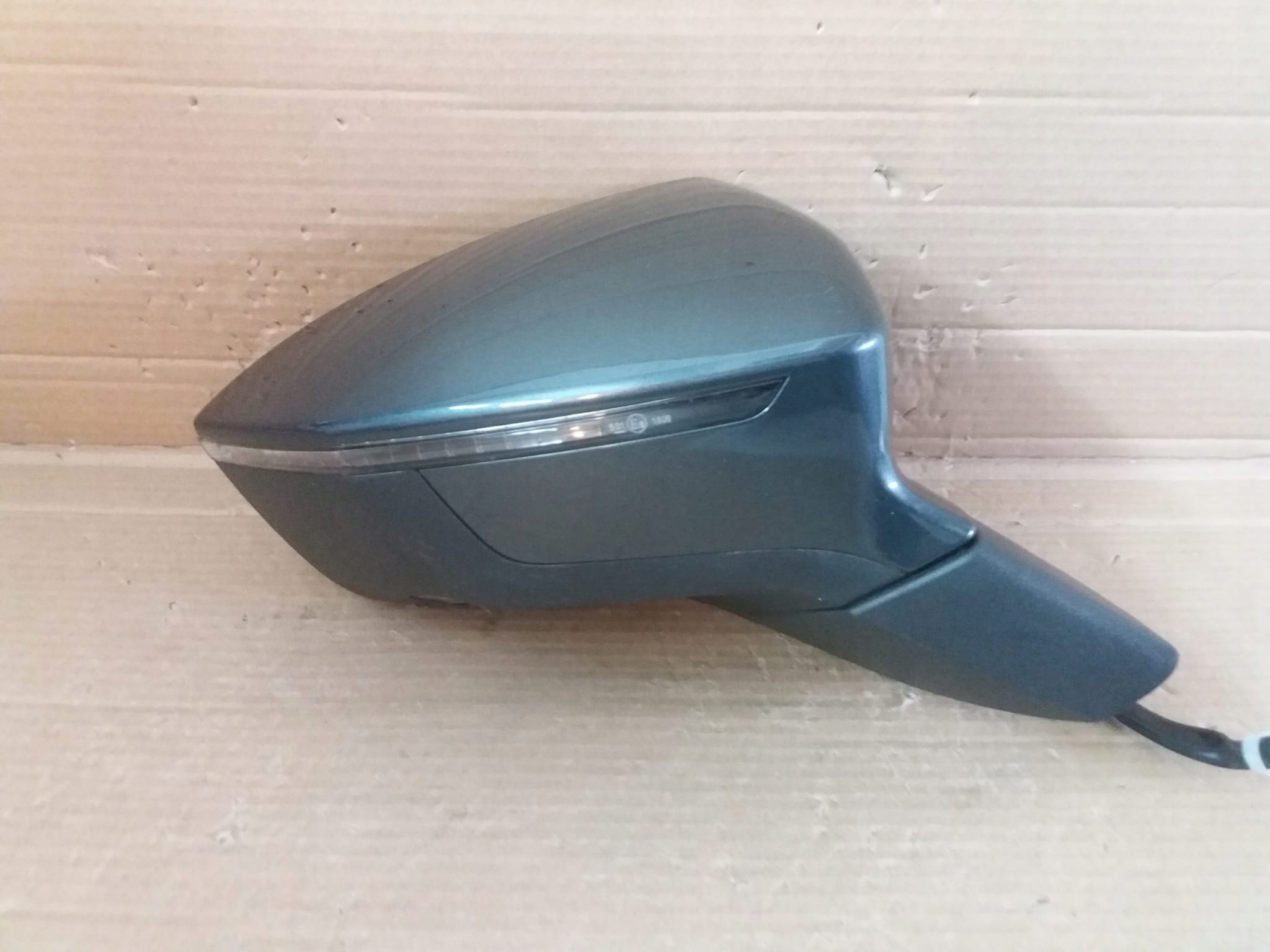 SEAT ATECA PRAWE SKŁADANE ASYSTENT (9+2) 11 PIN EU