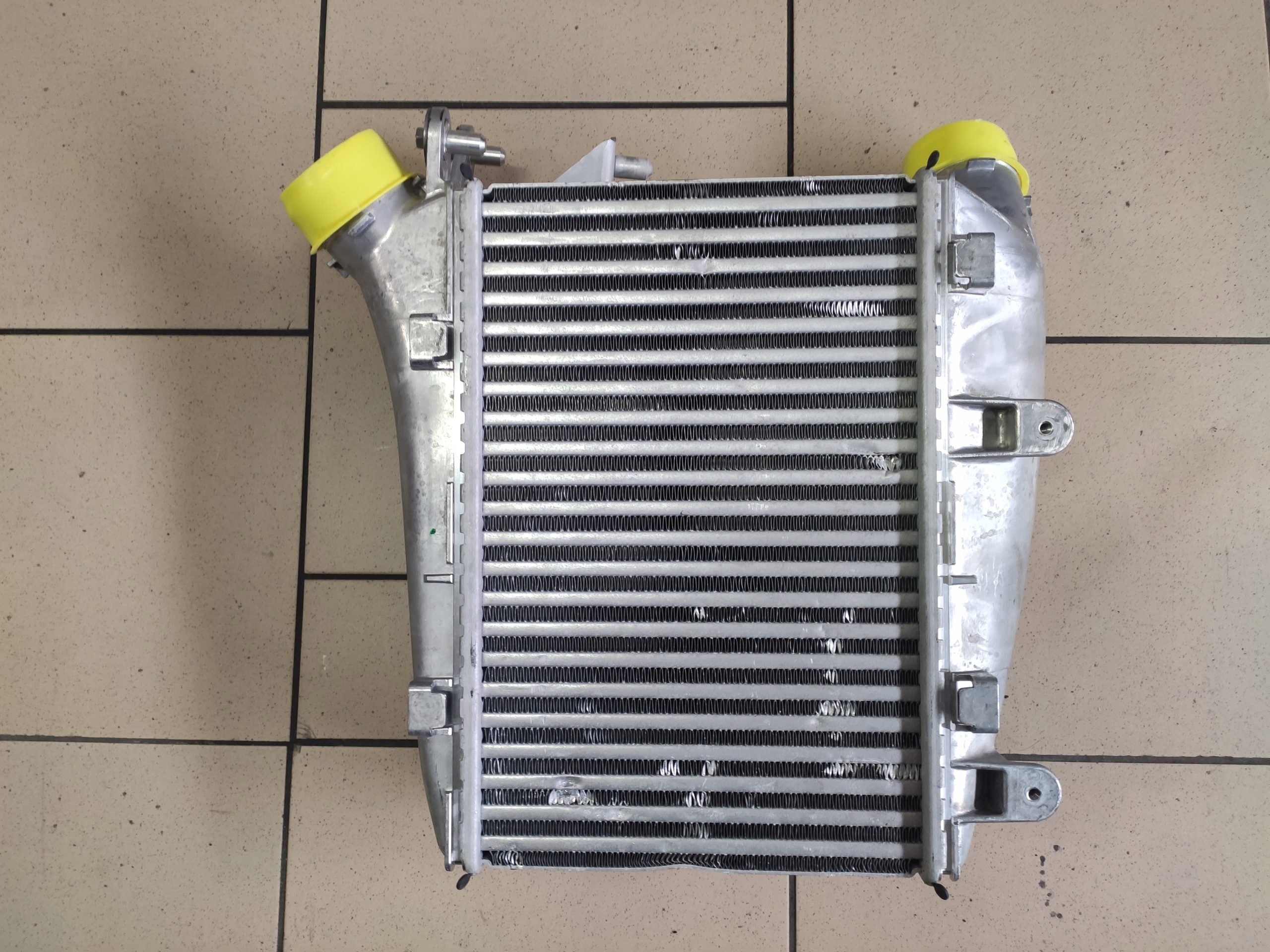 AUDI RS6 RS7 4K0 Радиатор интеркулера PRAWY 4K0145806B