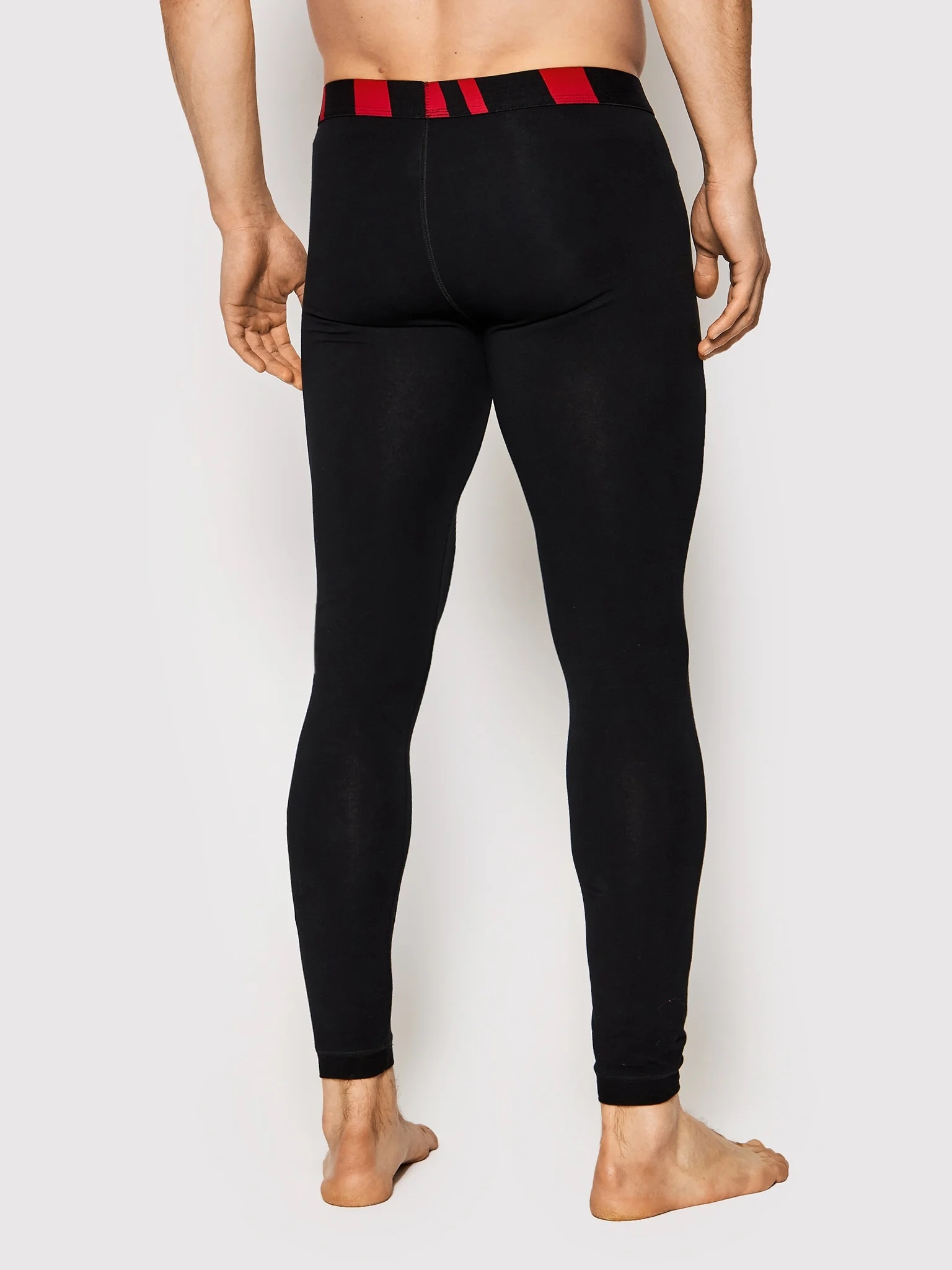 HENDERSON Komplet Termoaktywny NORDIC Czarny M Nazwa koloru producenta Black