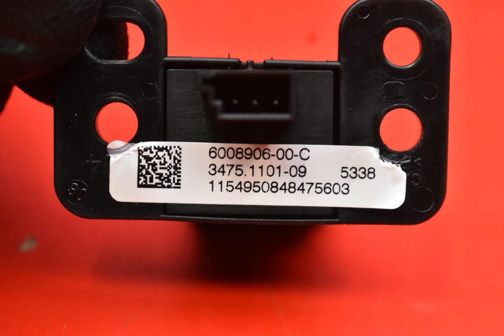 switch button of the opening passenger compartments 6008906-00-C TESLA MODEL S 12-20