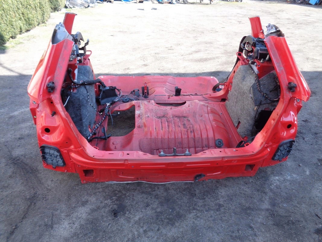 ЧЕТВЕРТЬ ЗАД. AUDI A3v SPORTBACK Е-ТРОН 2015 ГОД