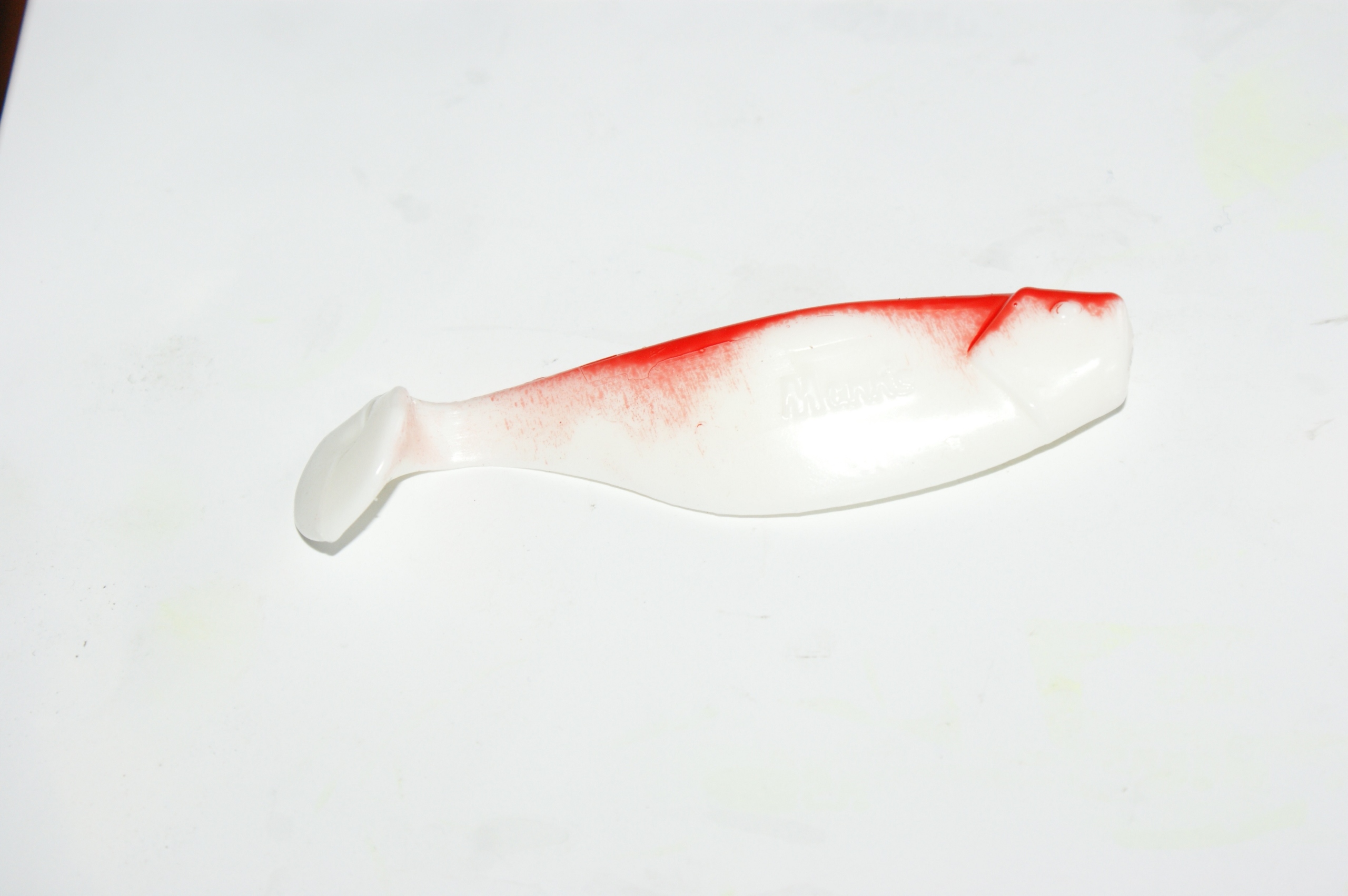 

Manns Ripper 60mm biały z czerwonym grzbietem