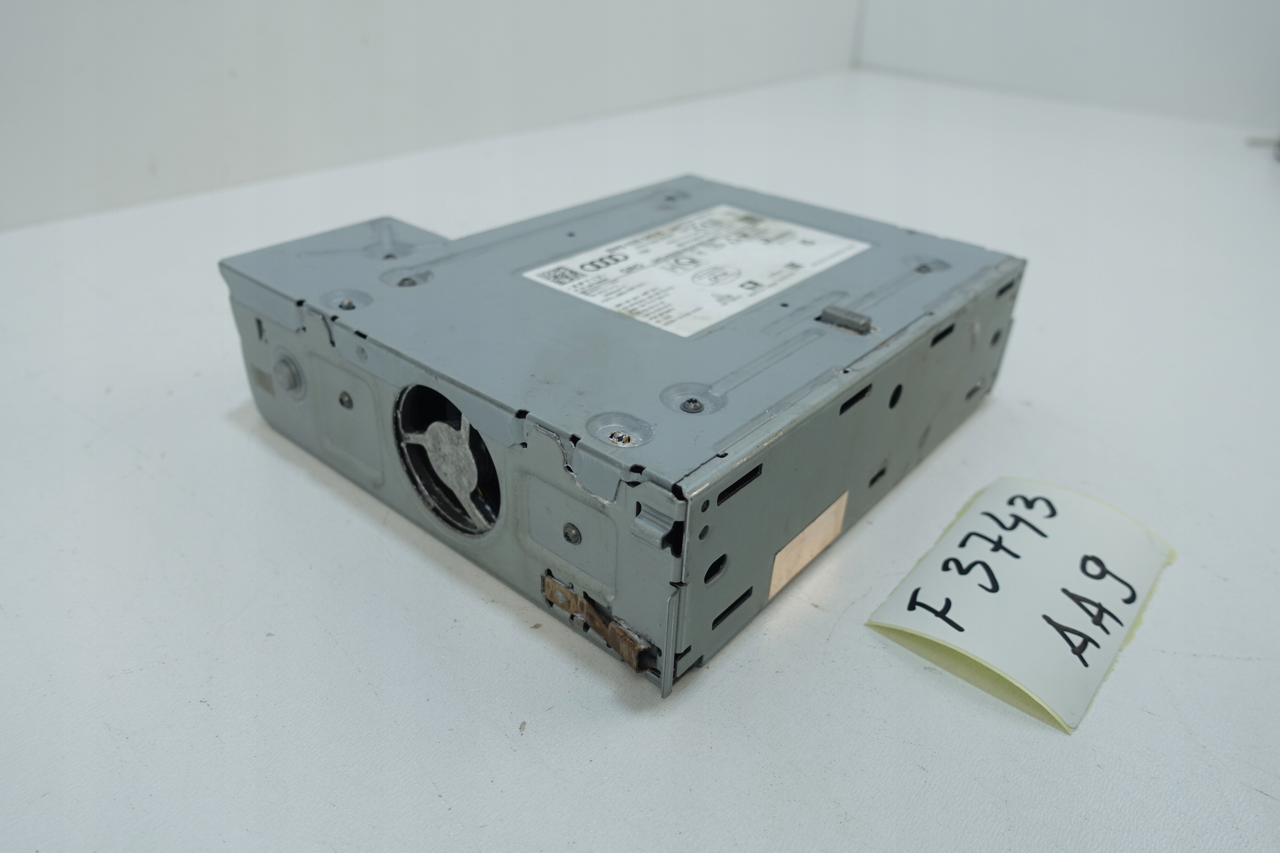 AUDI control unit module navigation player MULTIMEDIALNY MIB3 8W2035043E