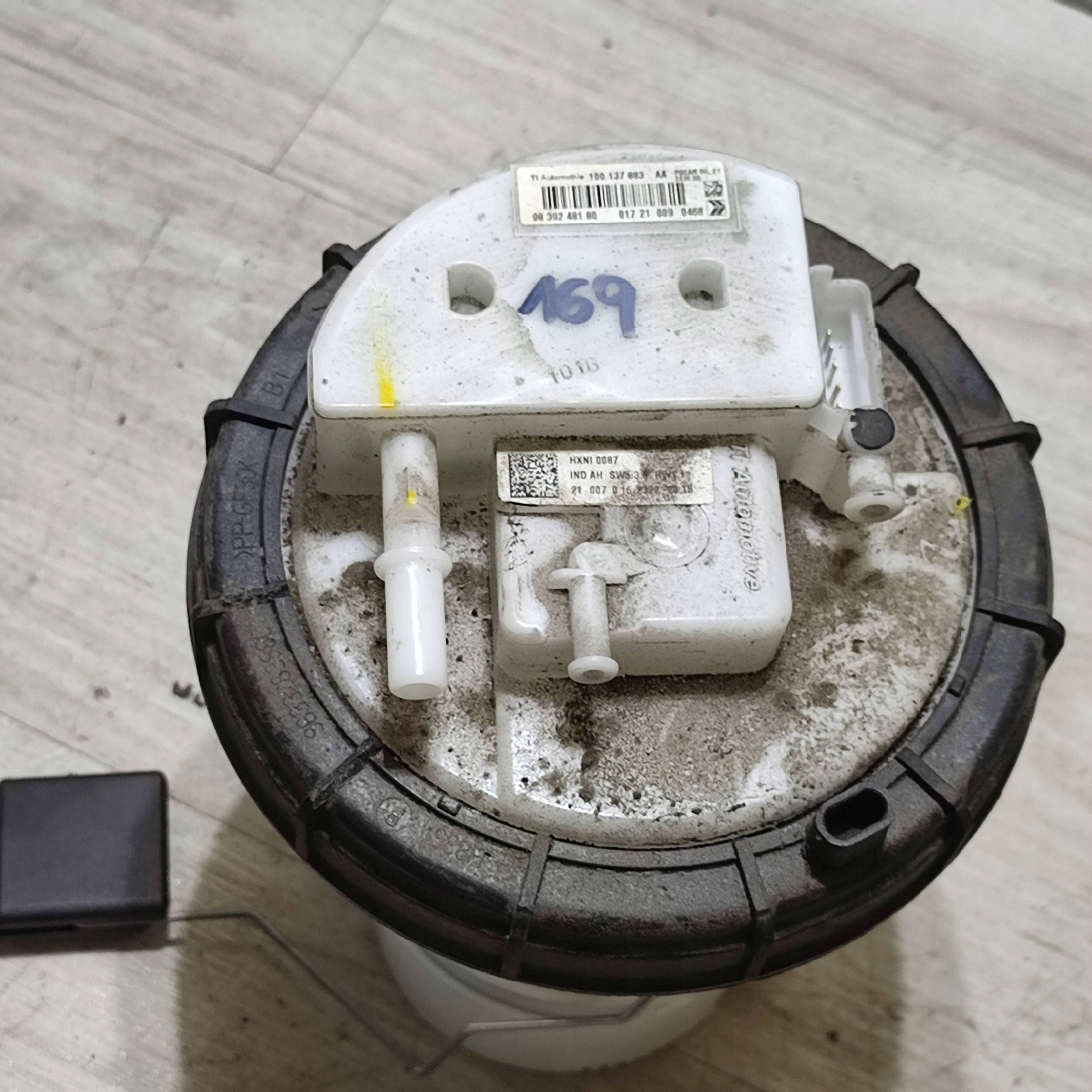 feed pump Opel Corsa F 9839248180