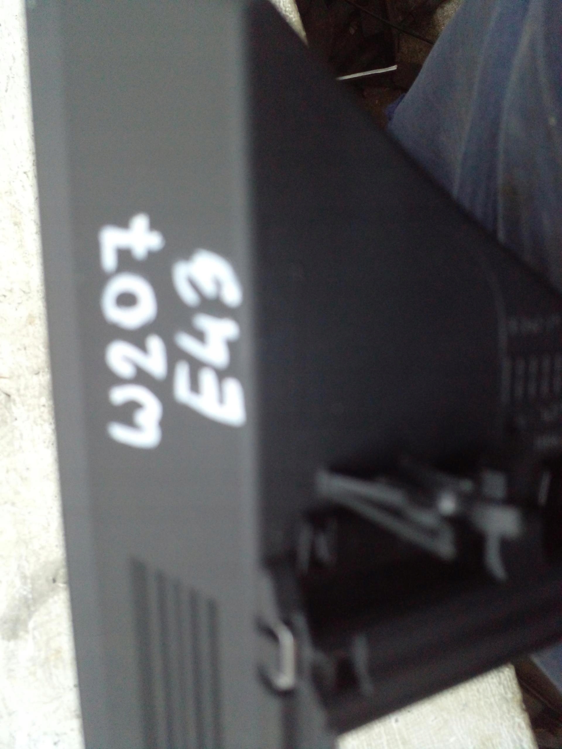 RAMKA OSŁONA WYŚWIETLACZA MERCEDES E-KLASA W207 Typ samochodu 4x4/SUV Samochody osobowe