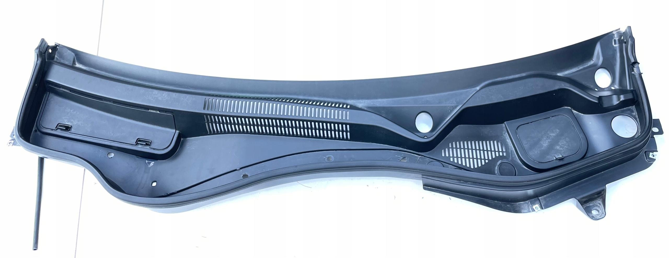 MASERATI LEVANTE 670040250