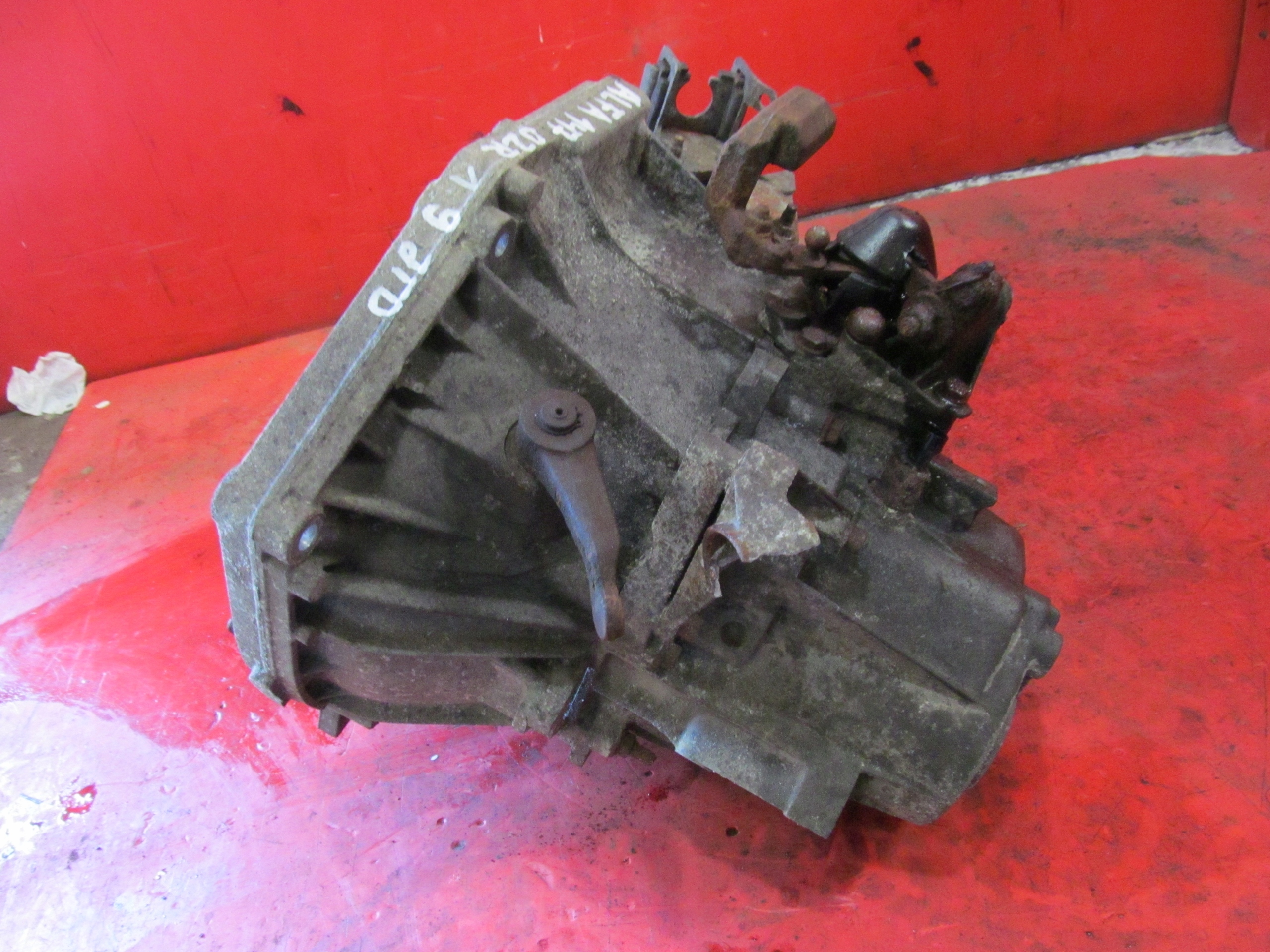 ALFA ROMEO 147 1.9 JTD 937A2000 CAMBIO manuale