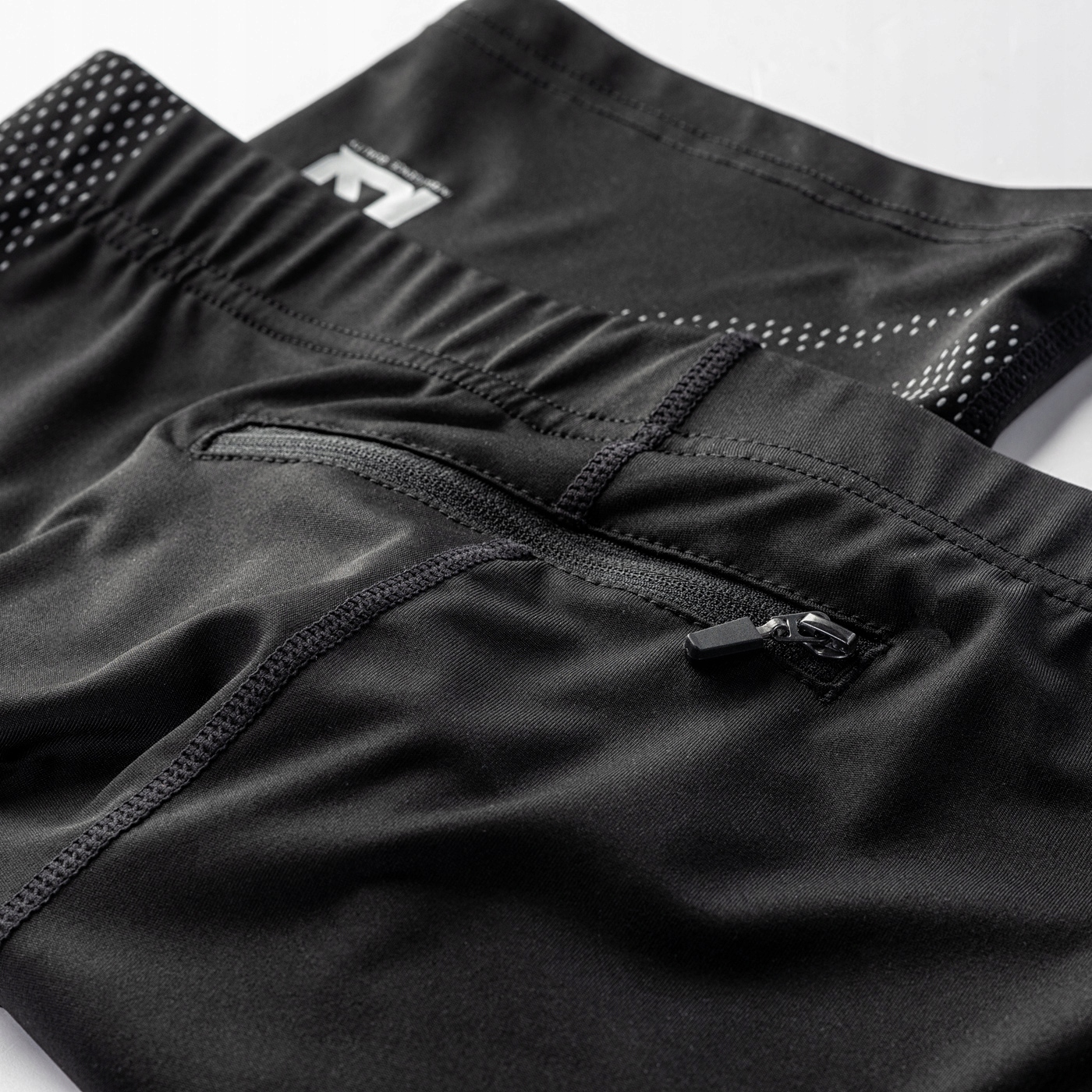 MĘSKIE SPODENKI IQ ARIZO 1/2 SZORTY Linia regular