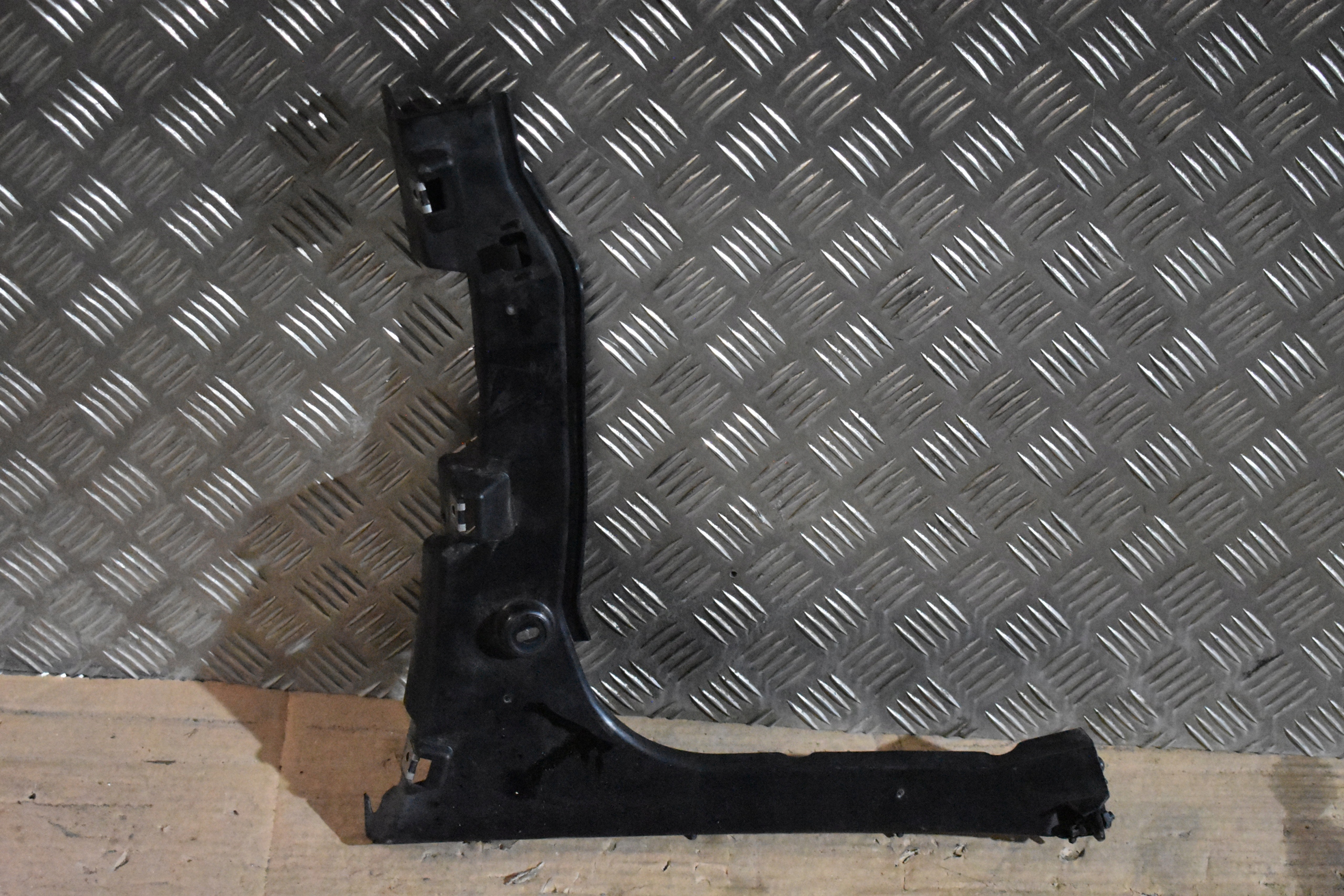 IDEALNY bumper bracket rear left BENTLEY GT GTC 3SD 1
