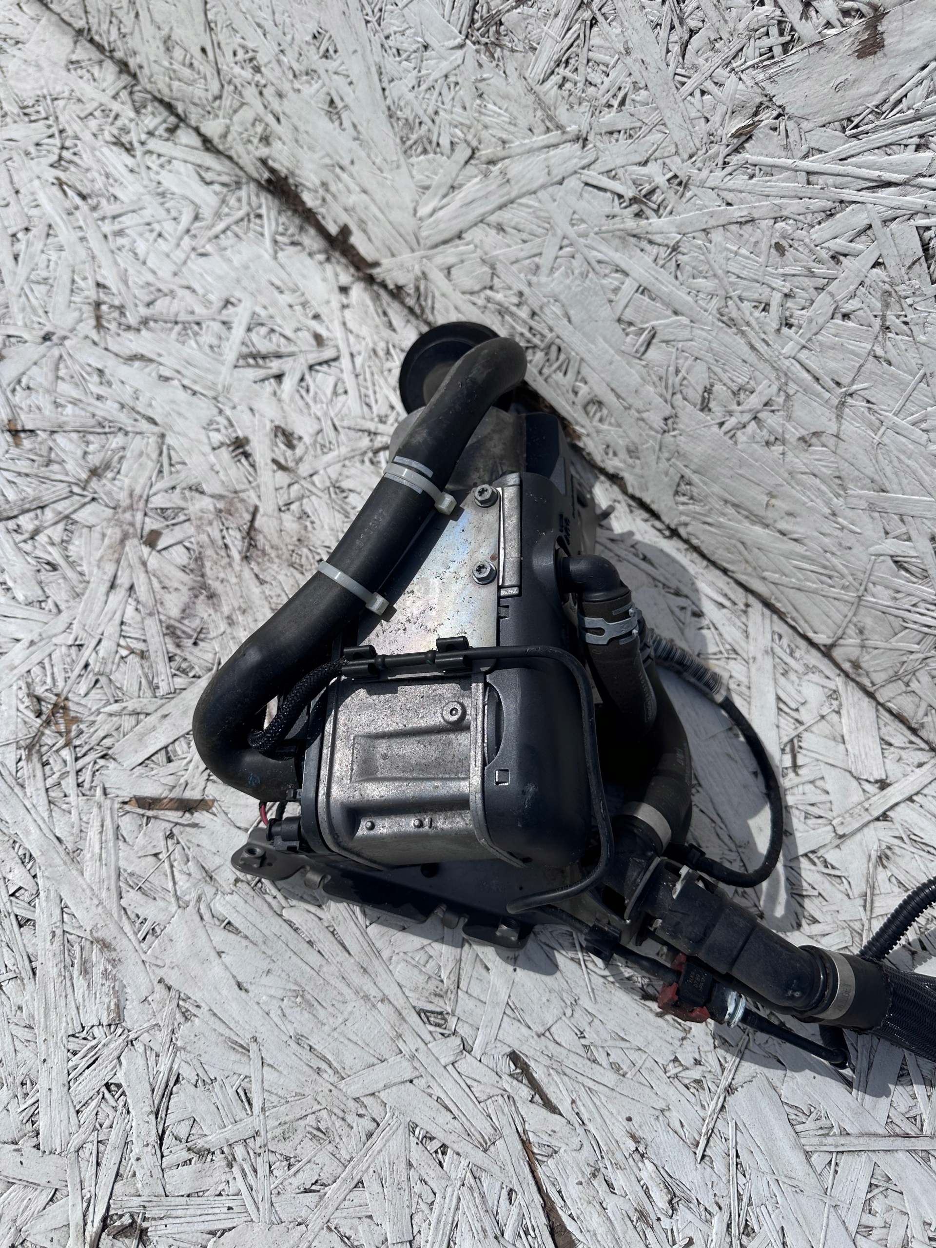 S-MAX MK2 WEBASTO DIESEL TDCI DG9H-18K463-AH Typ samochodu Samochody osobowe